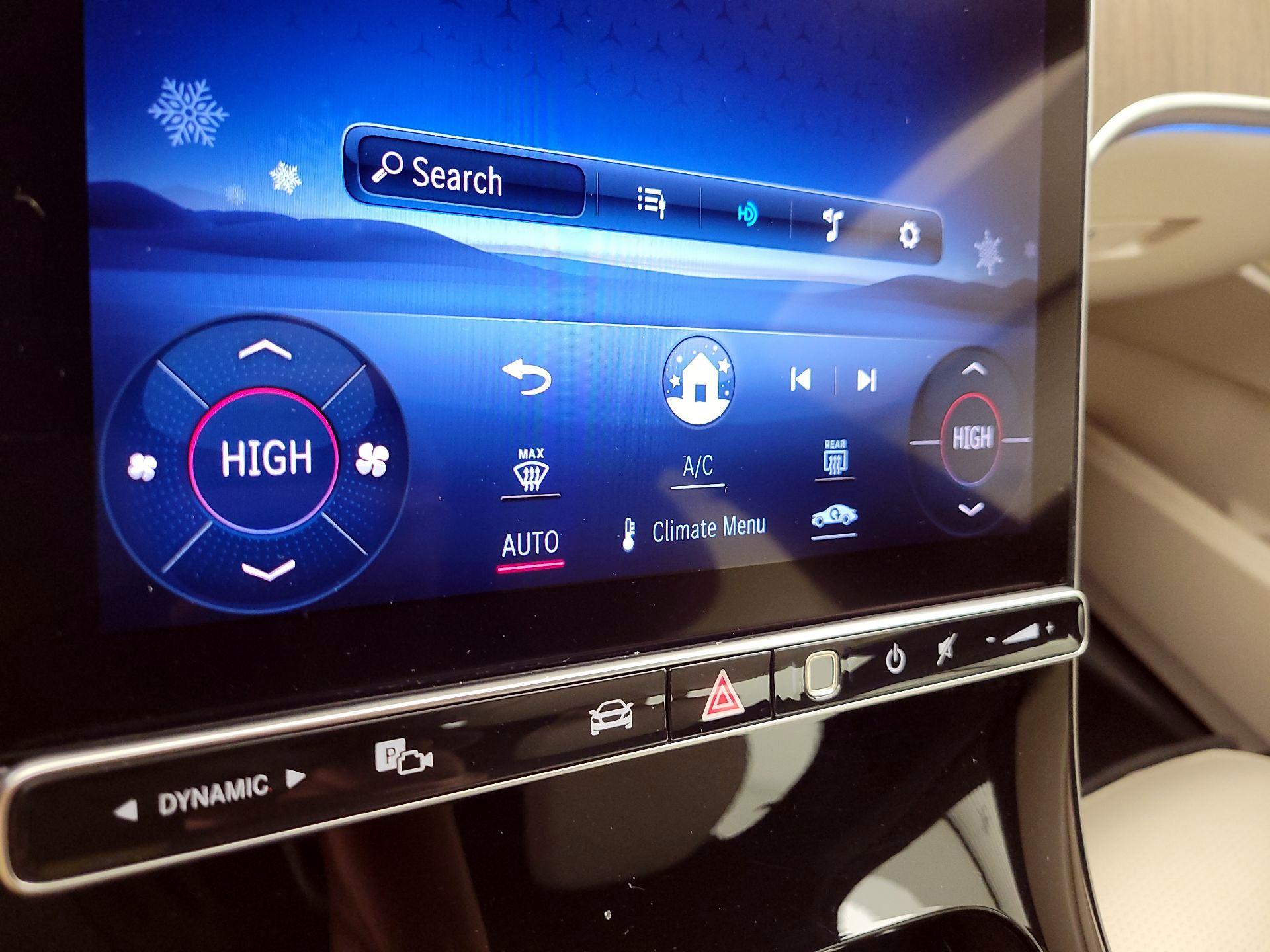 Thumbnail: 2023 Mercedes-Benz C-Class - 16