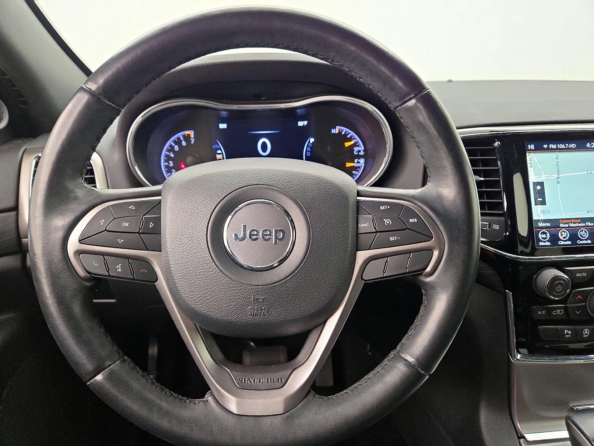 Thumbnail: 2020 Jeep Grand Cherokee - 10