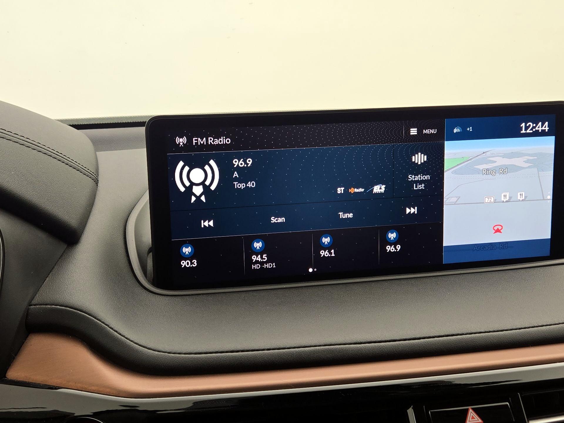 Thumbnail: 2023 Acura MDX - 16