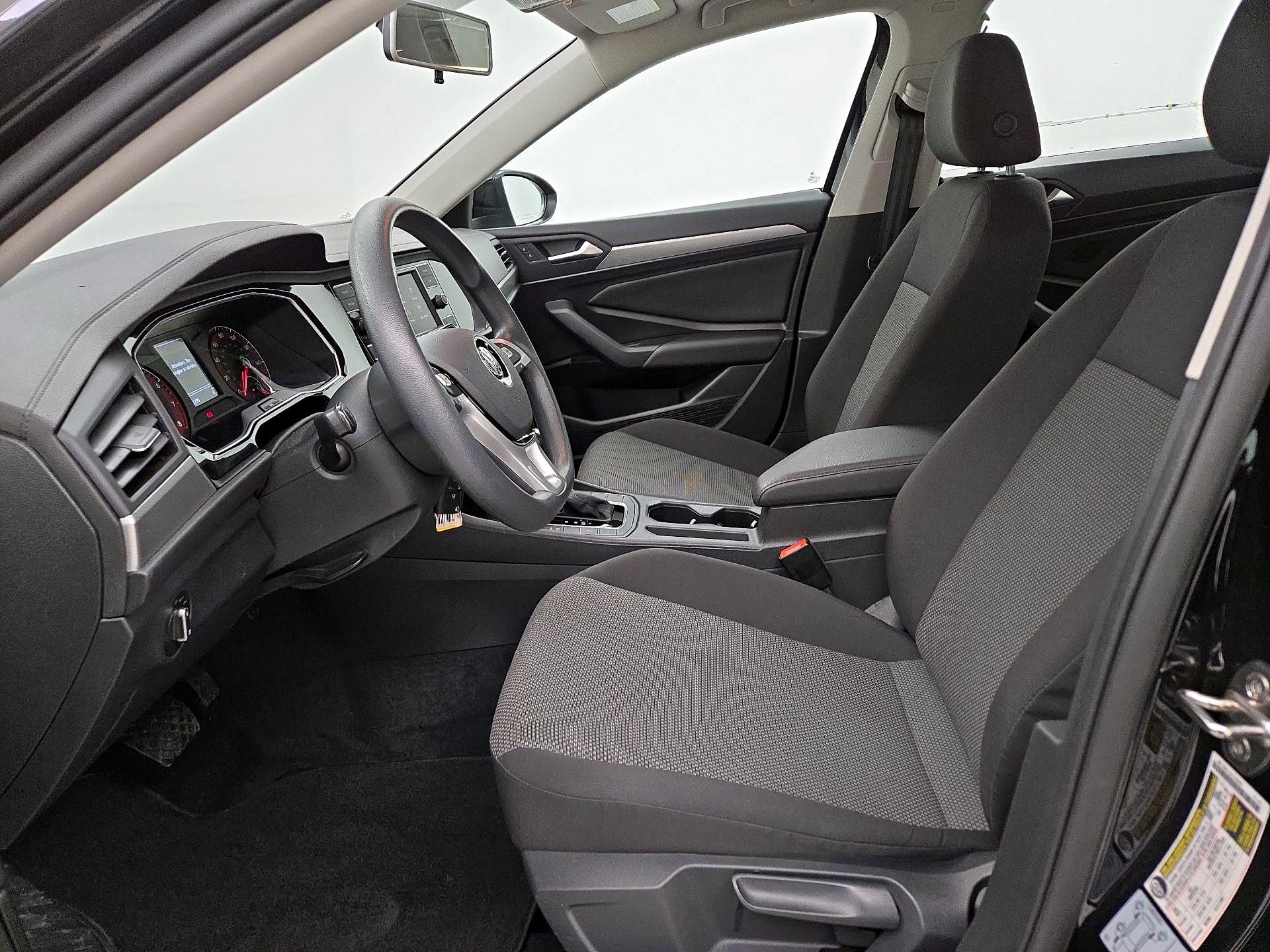 Thumbnail: 2021 Volkswagen Jetta - 11