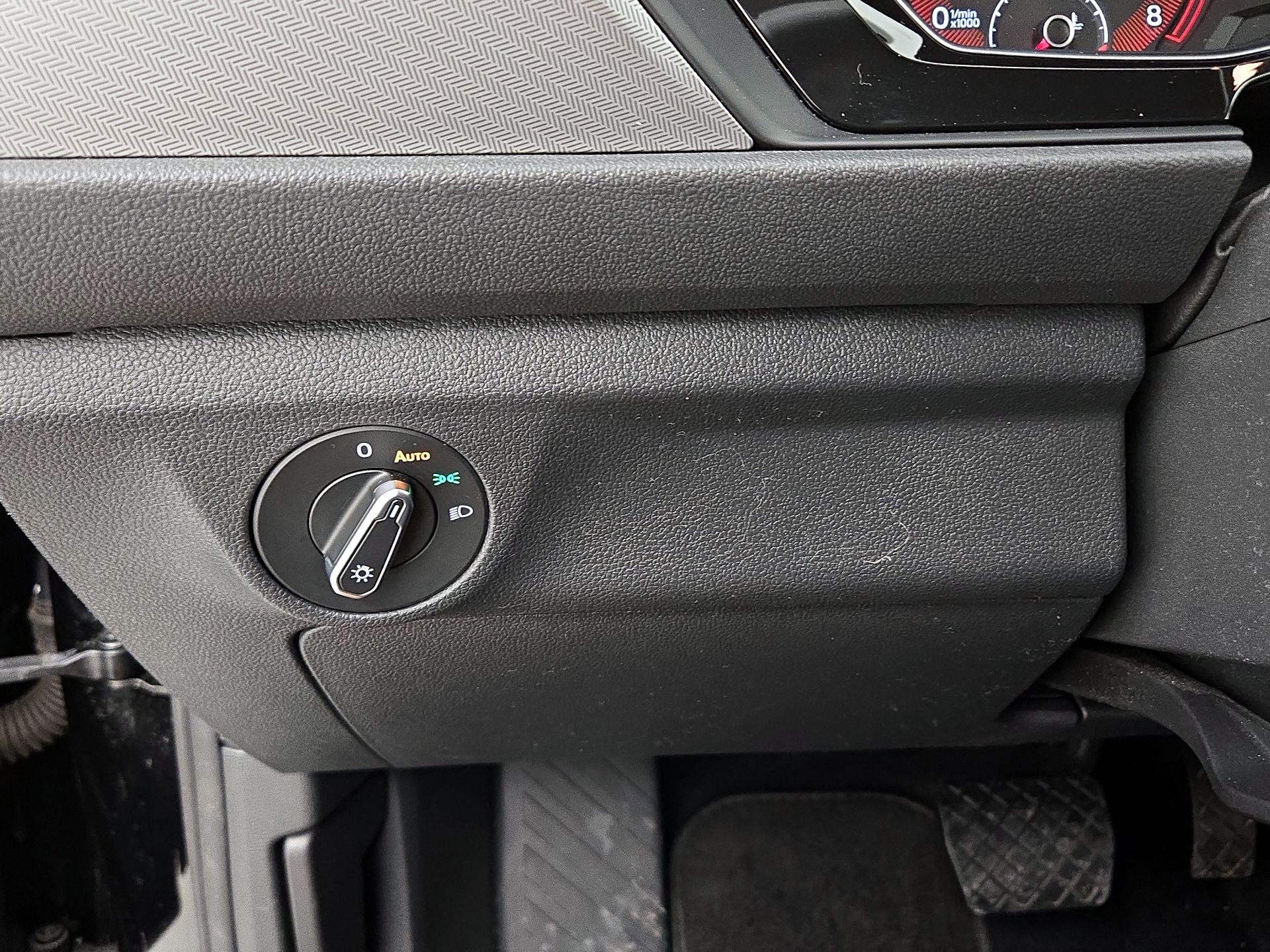 Thumbnail: 2021 Volkswagen Jetta - 13