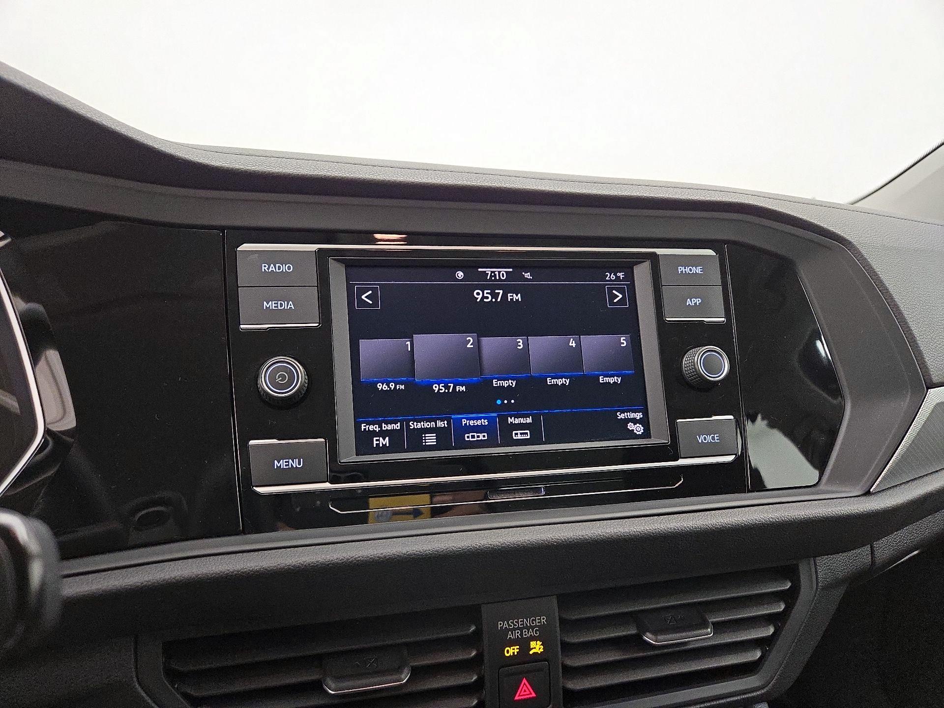 Thumbnail: 2021 Volkswagen Jetta - 15