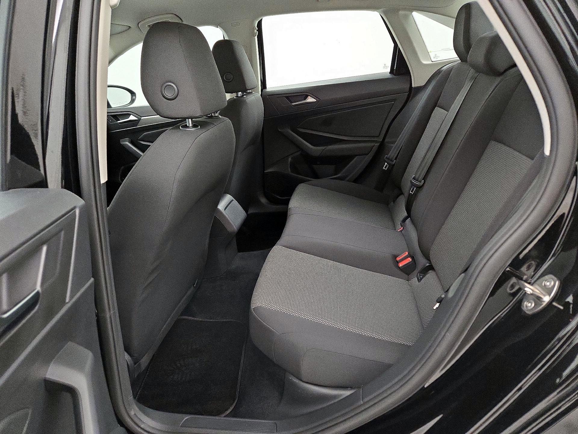 Thumbnail: 2021 Volkswagen Jetta - 19