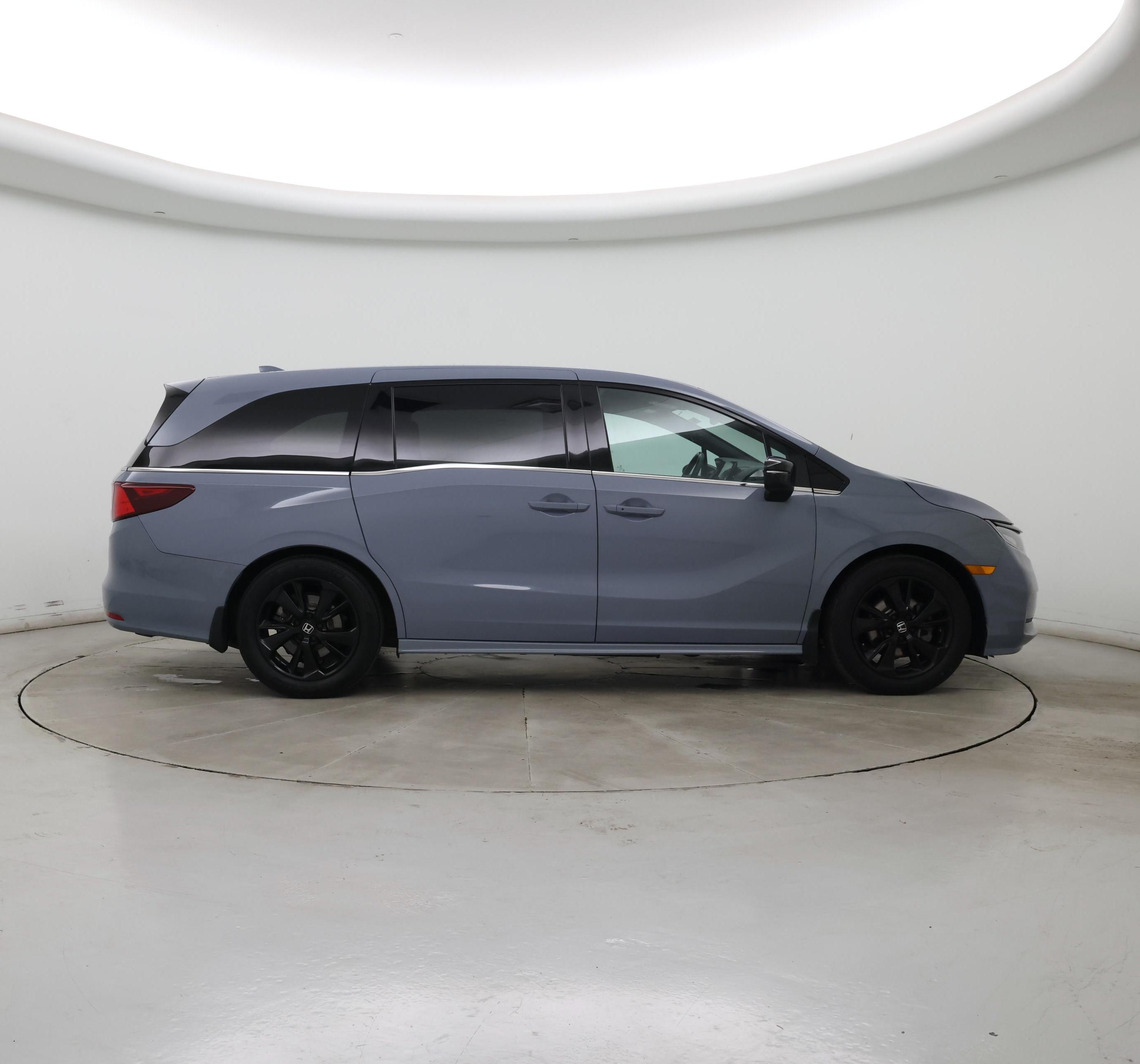 Thumbnail: 2023 Honda Odyssey - 7