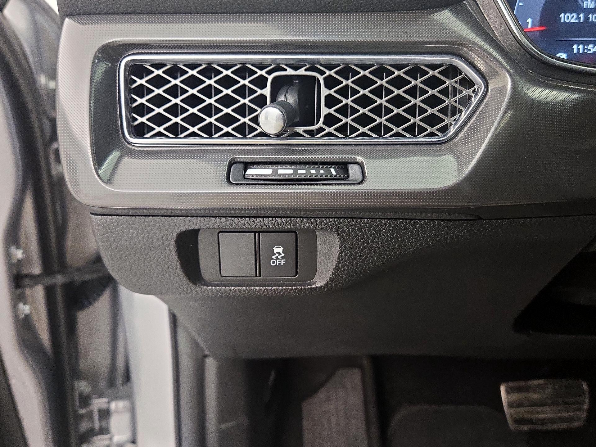 Thumbnail: 2023 Acura Integra - 13