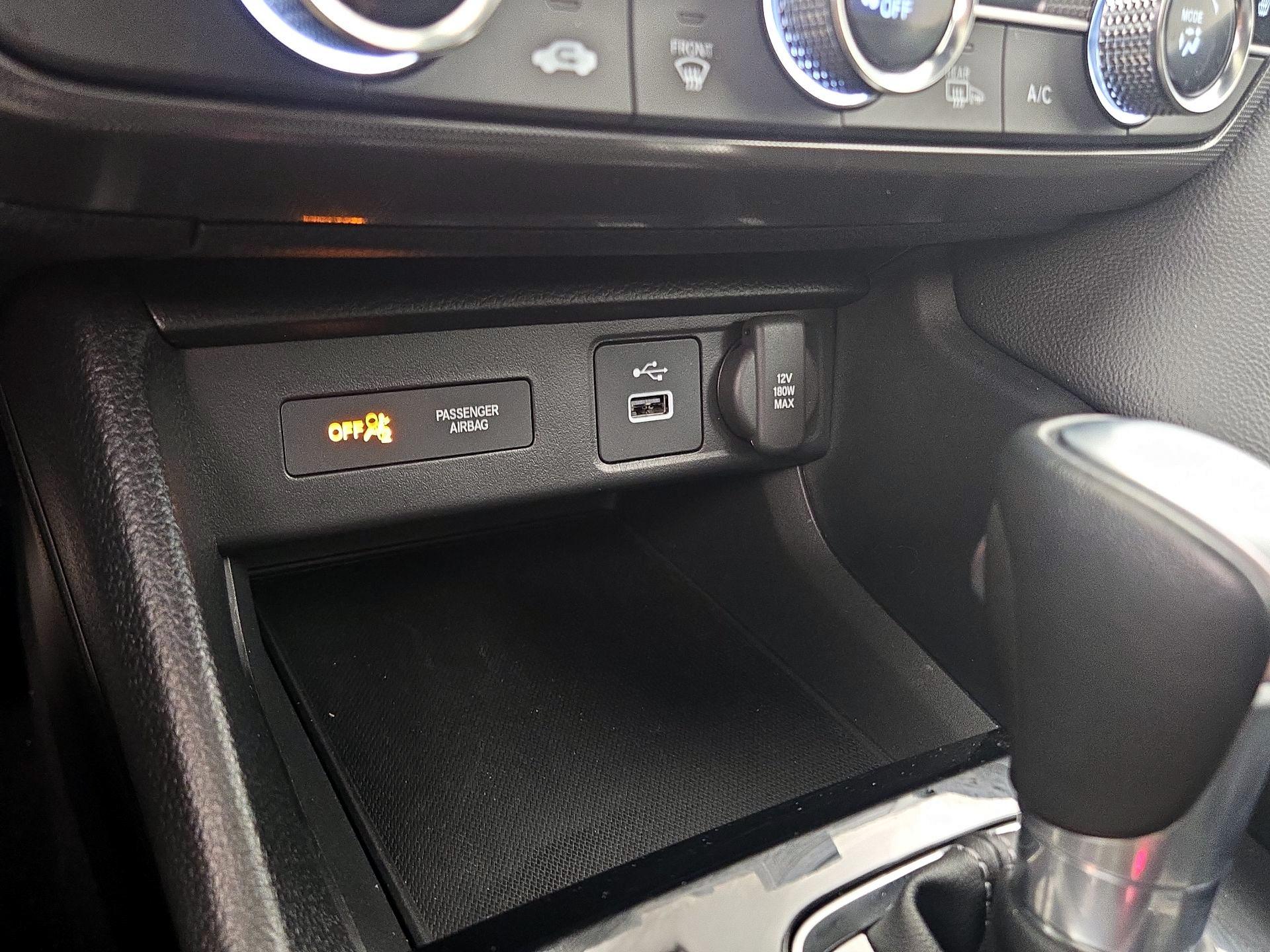 Thumbnail: 2023 Acura Integra - 18