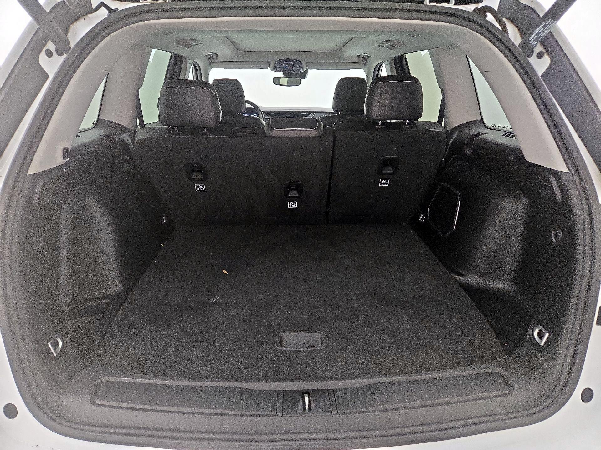 Thumbnail: 2022 Jeep Grand Cherokee - 20