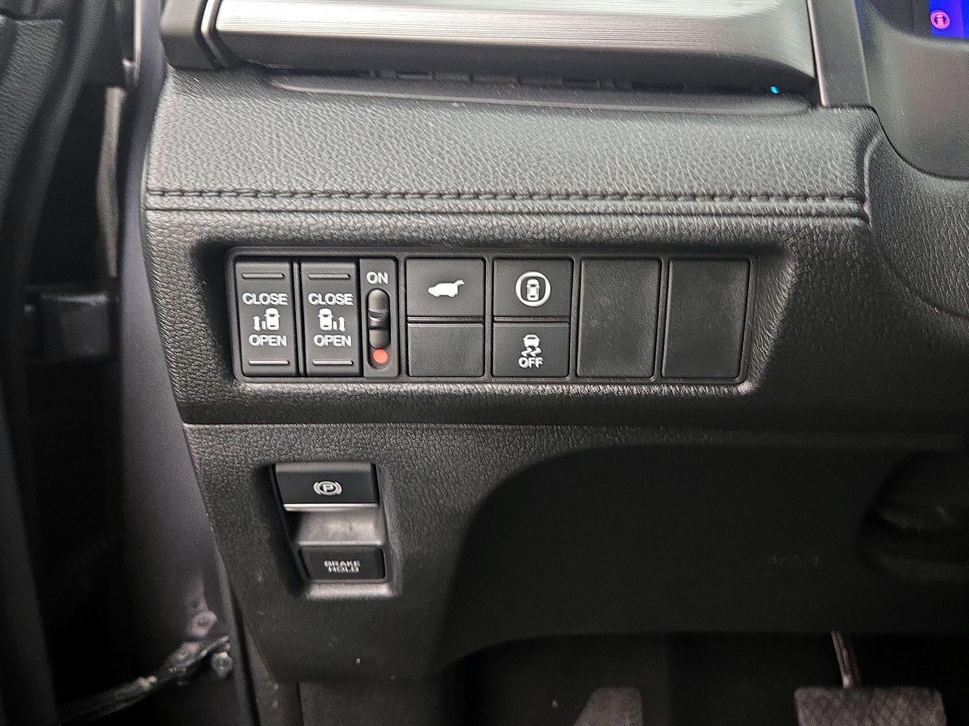 Thumbnail: 2023 Honda Odyssey - 13