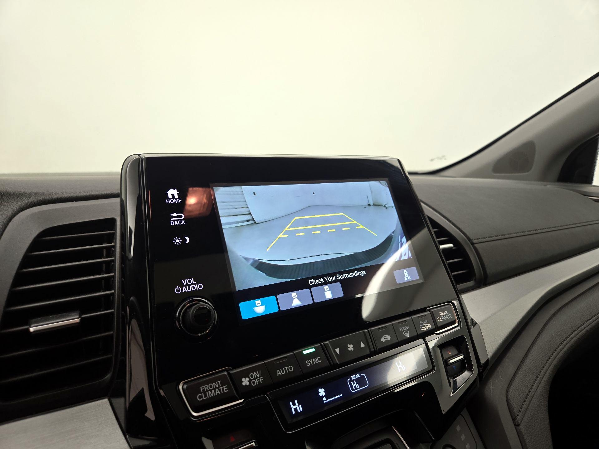 Thumbnail: 2023 Honda Odyssey - 14