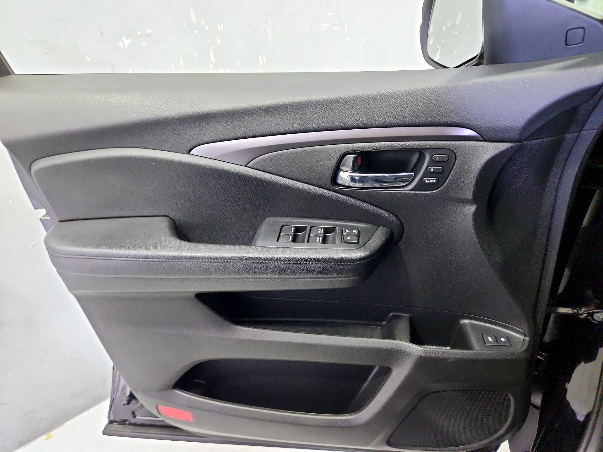 Thumbnail: 2022 Honda Pilot - 12