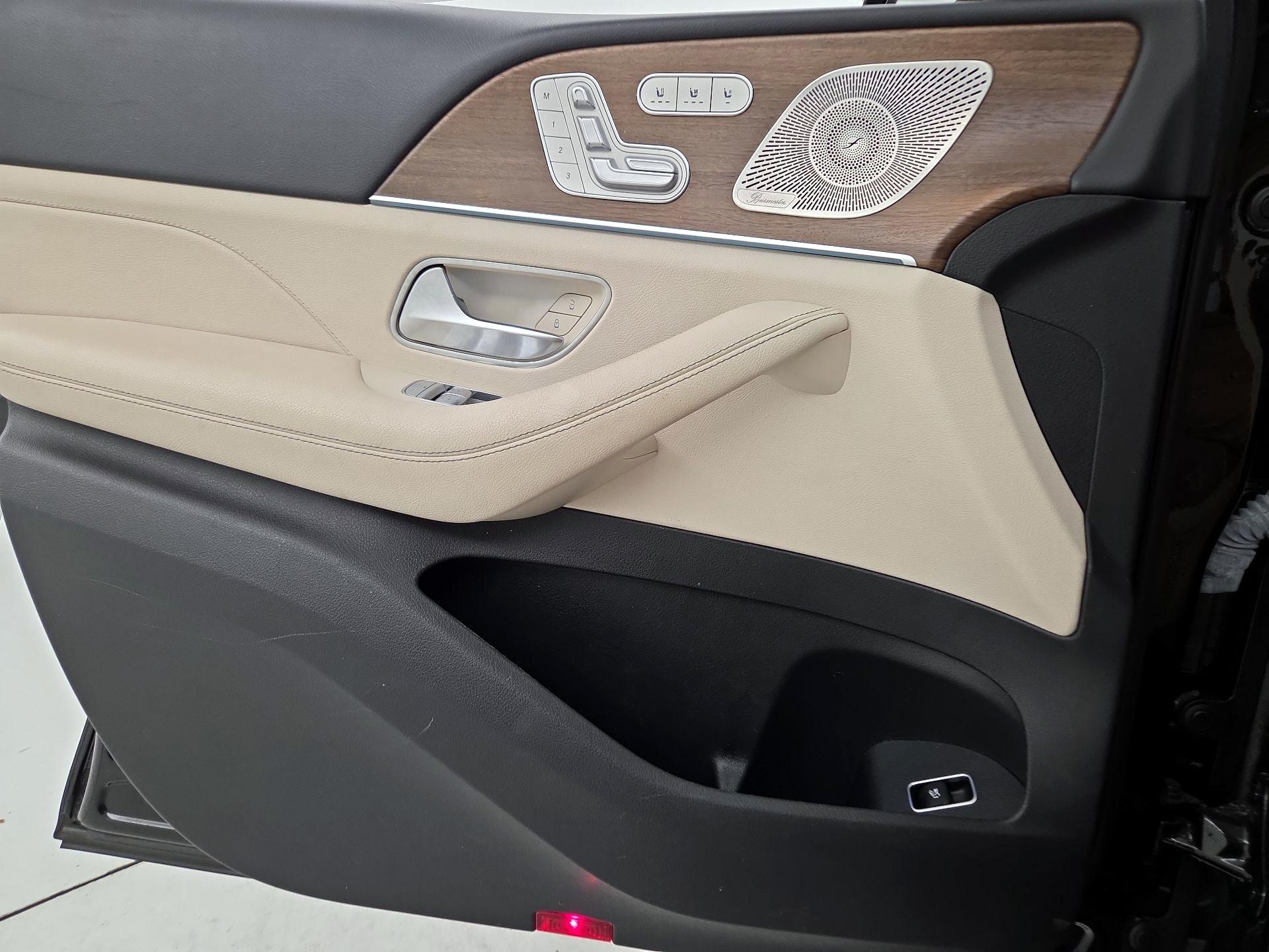 Thumbnail: 2022 Mercedes-Benz GLS - 12