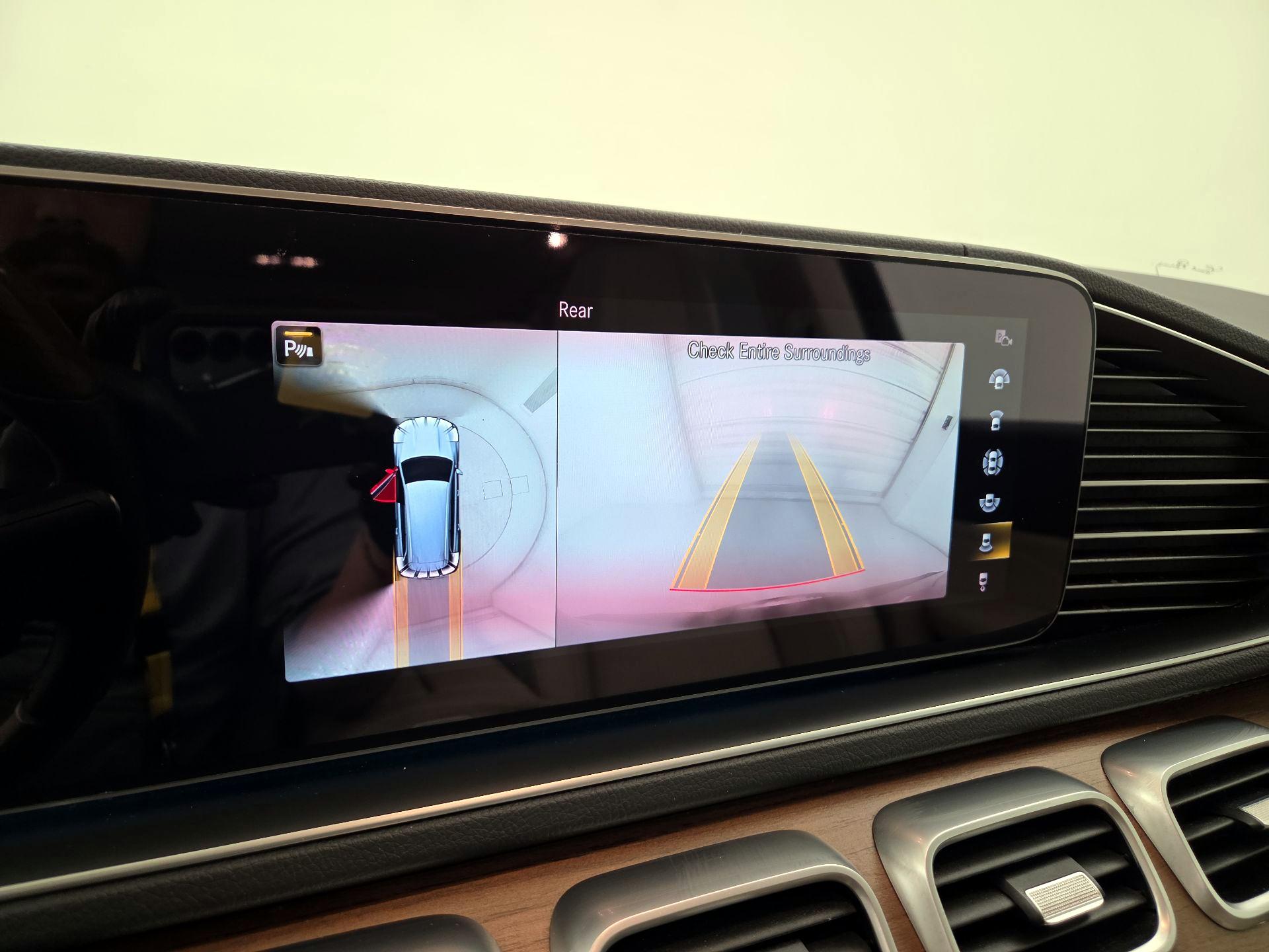 Thumbnail: 2022 Mercedes-Benz GLS - 15