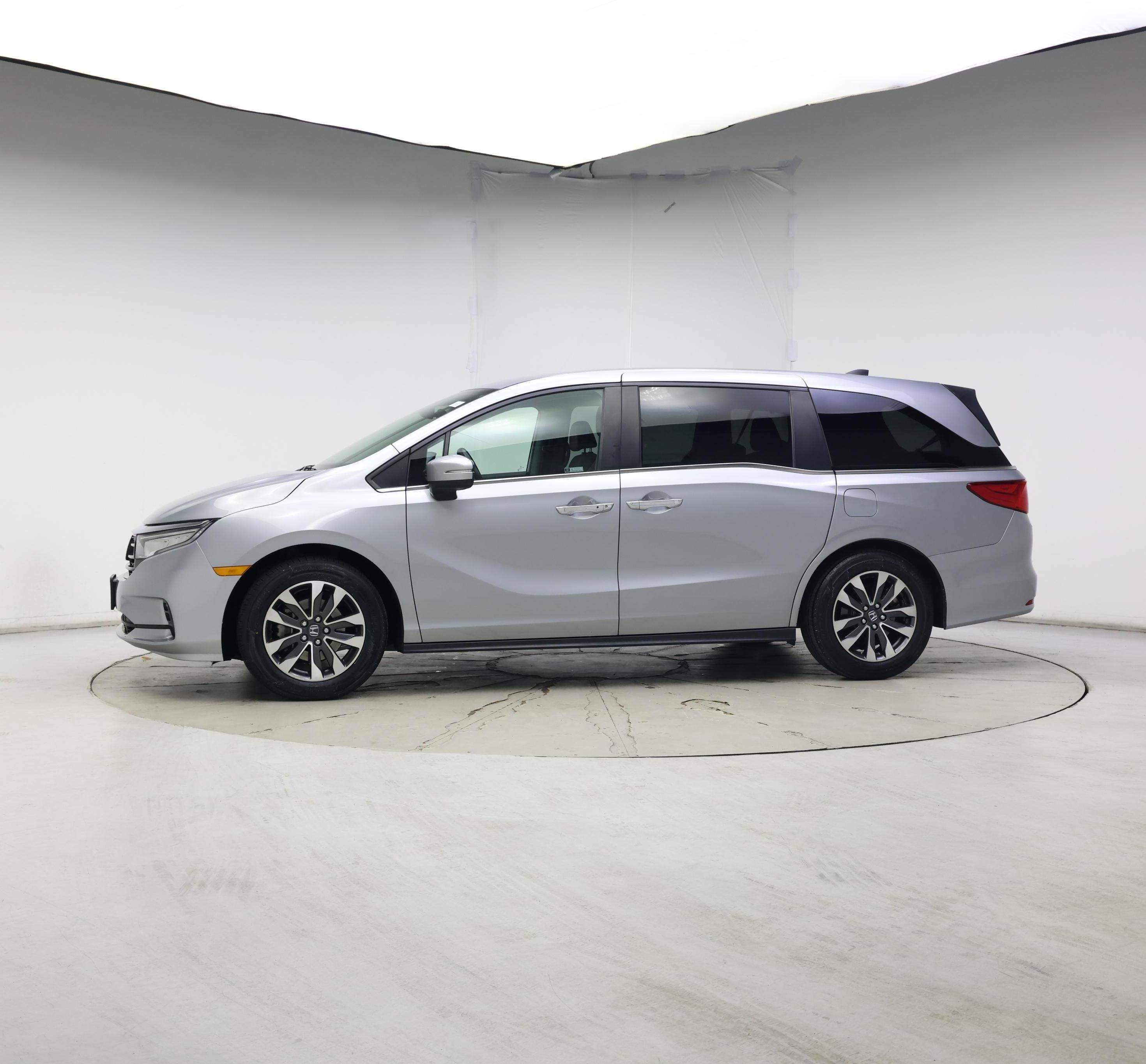 Thumbnail: 2022 Honda Odyssey - 3