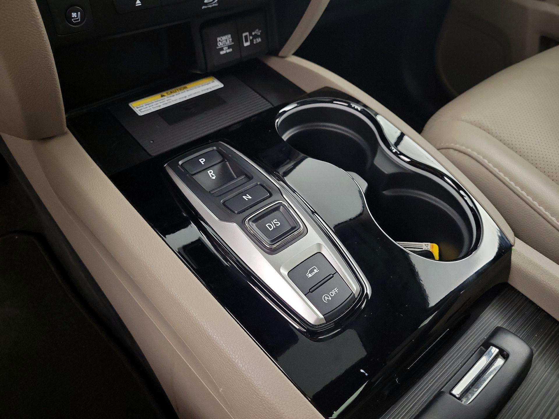 Thumbnail: 2022 Honda Pilot - 16