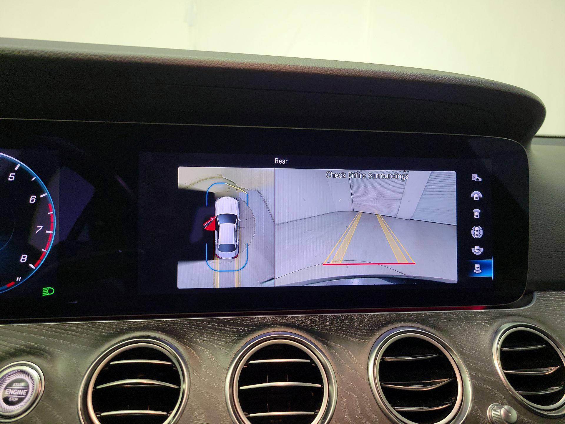 Thumbnail: 2021 Mercedes-Benz E-Class - 14