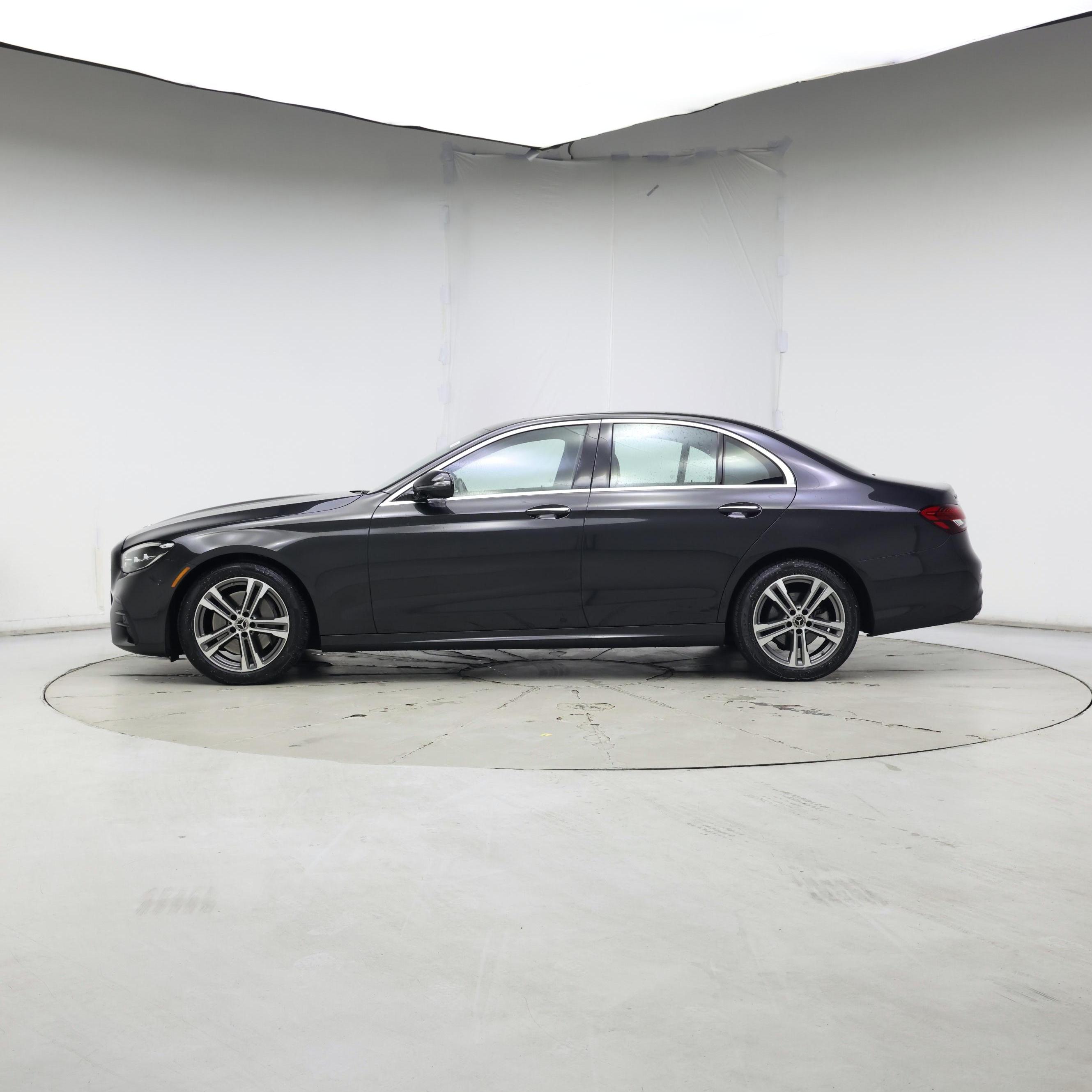 Thumbnail: 2021 Mercedes-Benz E-Class - 3