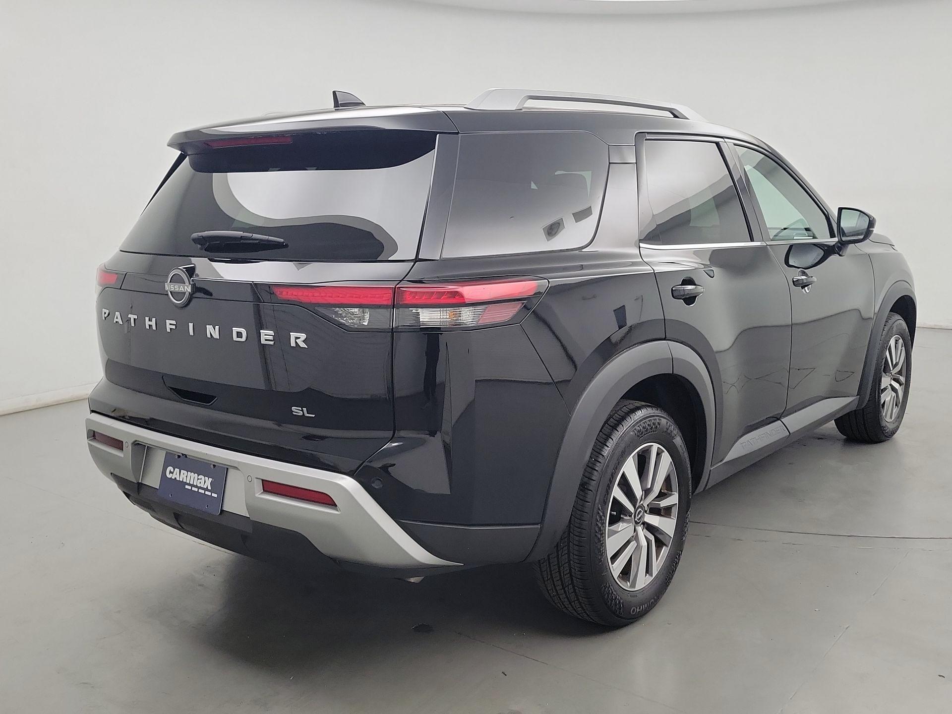 Thumbnail: 2023 Nissan Pathfinder - 5