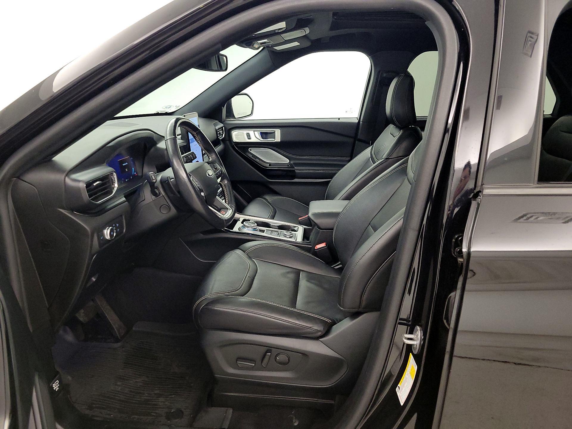 Thumbnail: 2022 Ford Explorer - 11