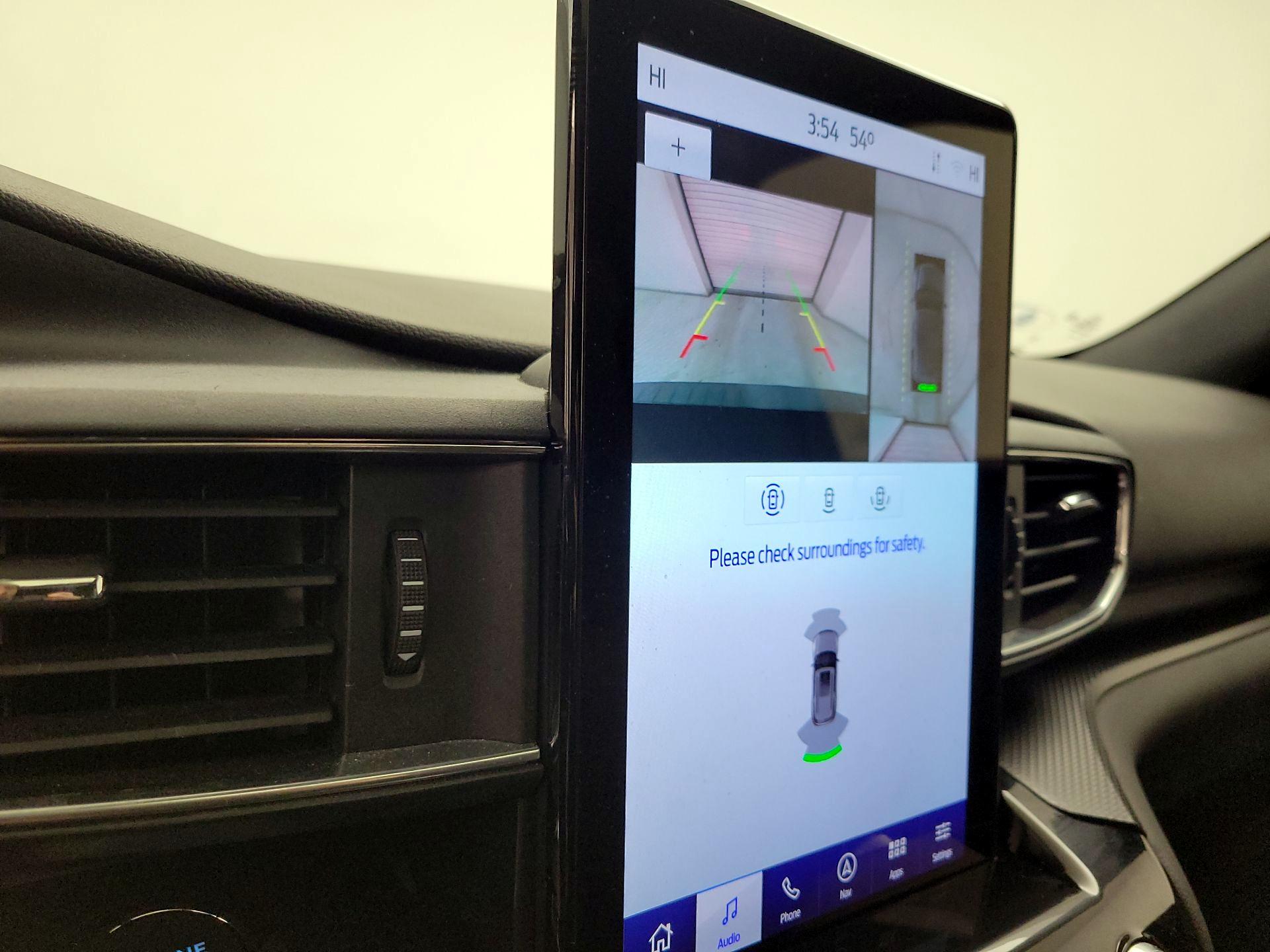 Thumbnail: 2022 Ford Explorer - 15