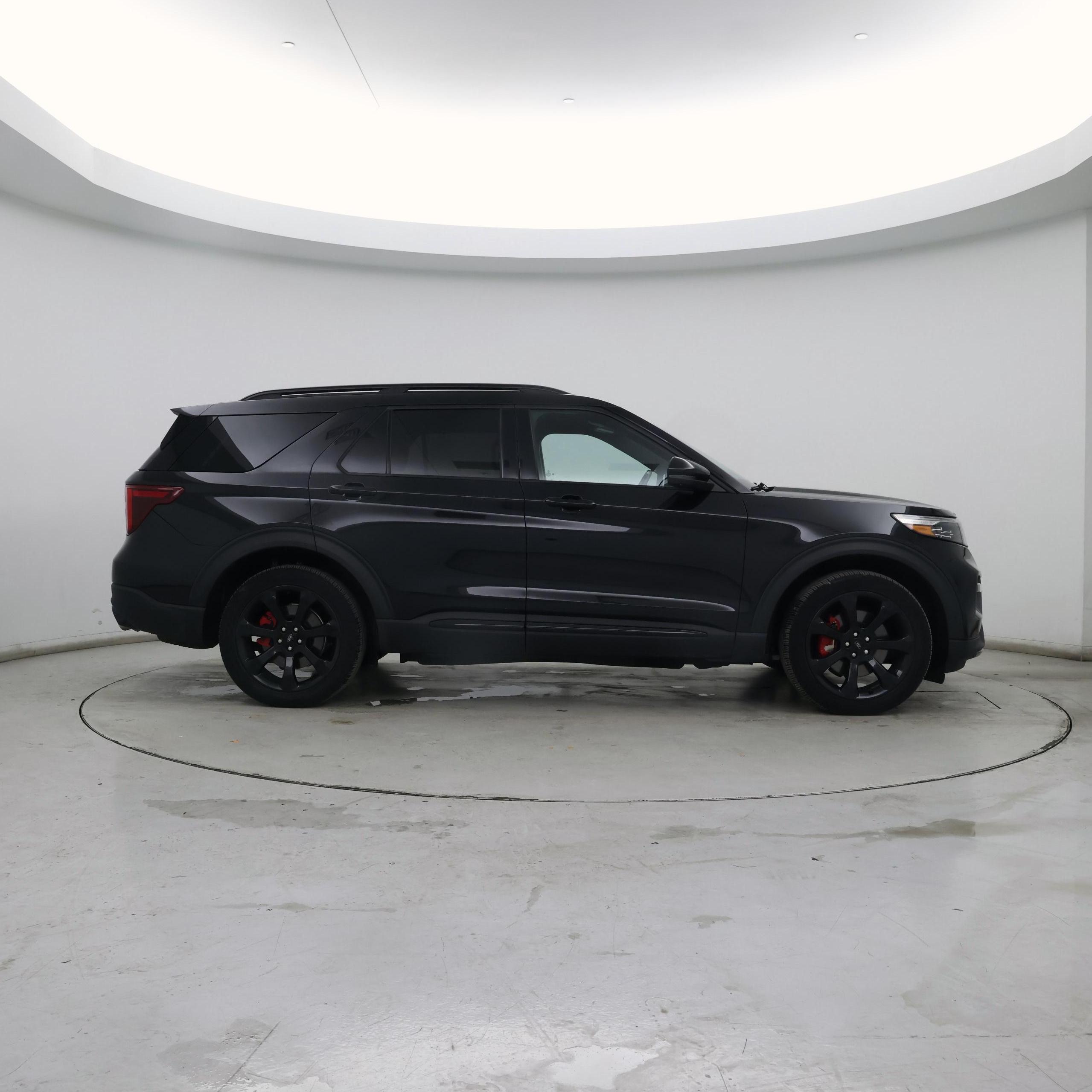 Thumbnail: 2022 Ford Explorer - 7