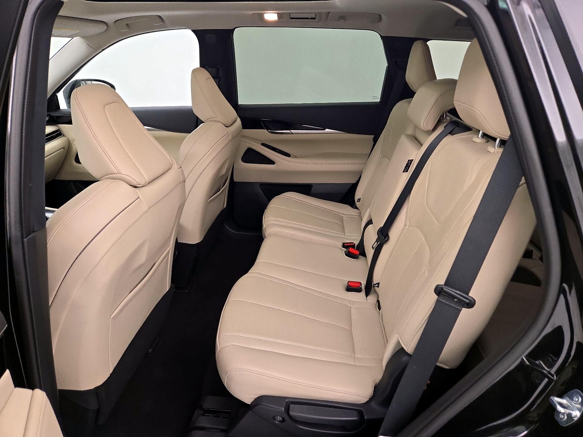 Thumbnail: 2023 INFINITI QX60 - 20