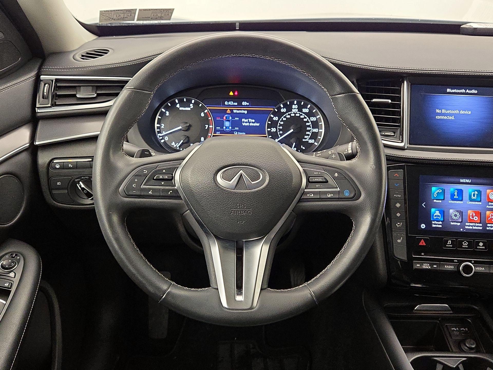 Thumbnail: 2022 INFINITI QX50 - 10