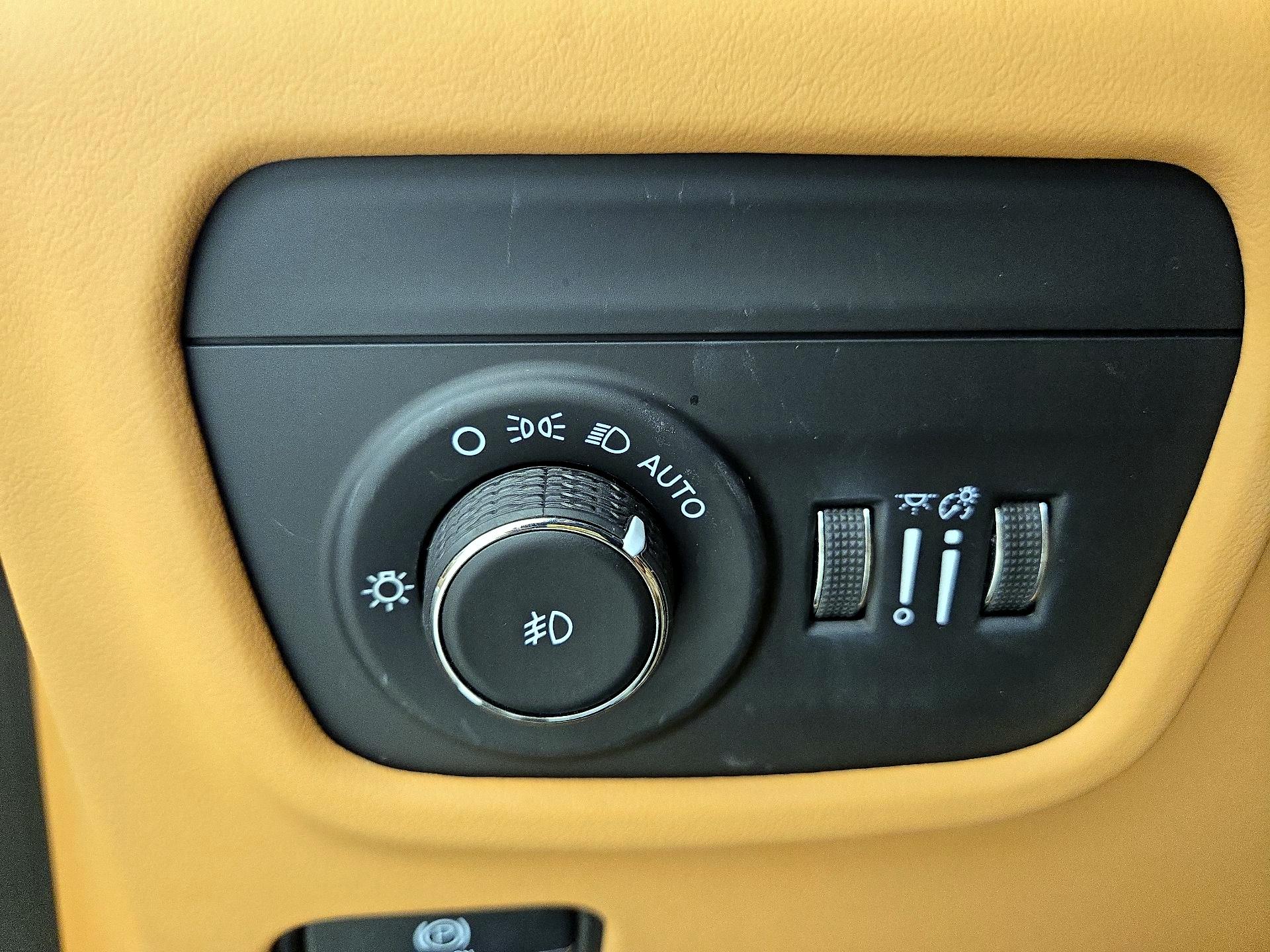 Thumbnail: 2022 Jeep Grand Cherokee - 13