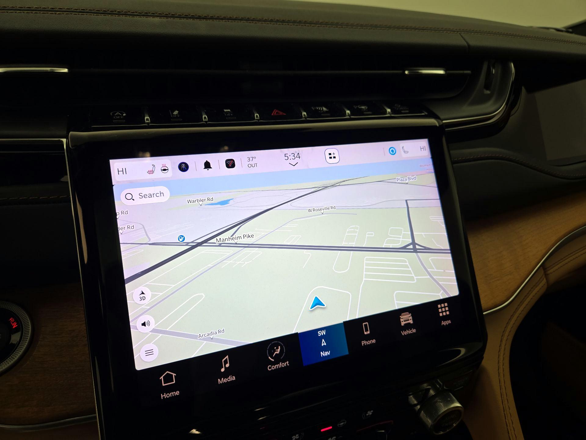 Thumbnail: 2022 Jeep Grand Cherokee - 14