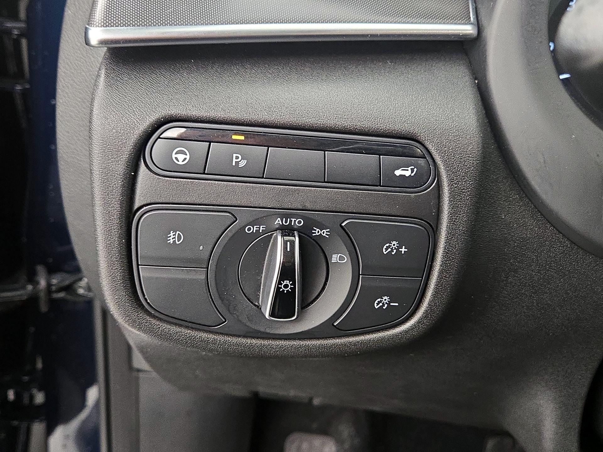 Thumbnail: 2022 INFINITI QX50 - 13