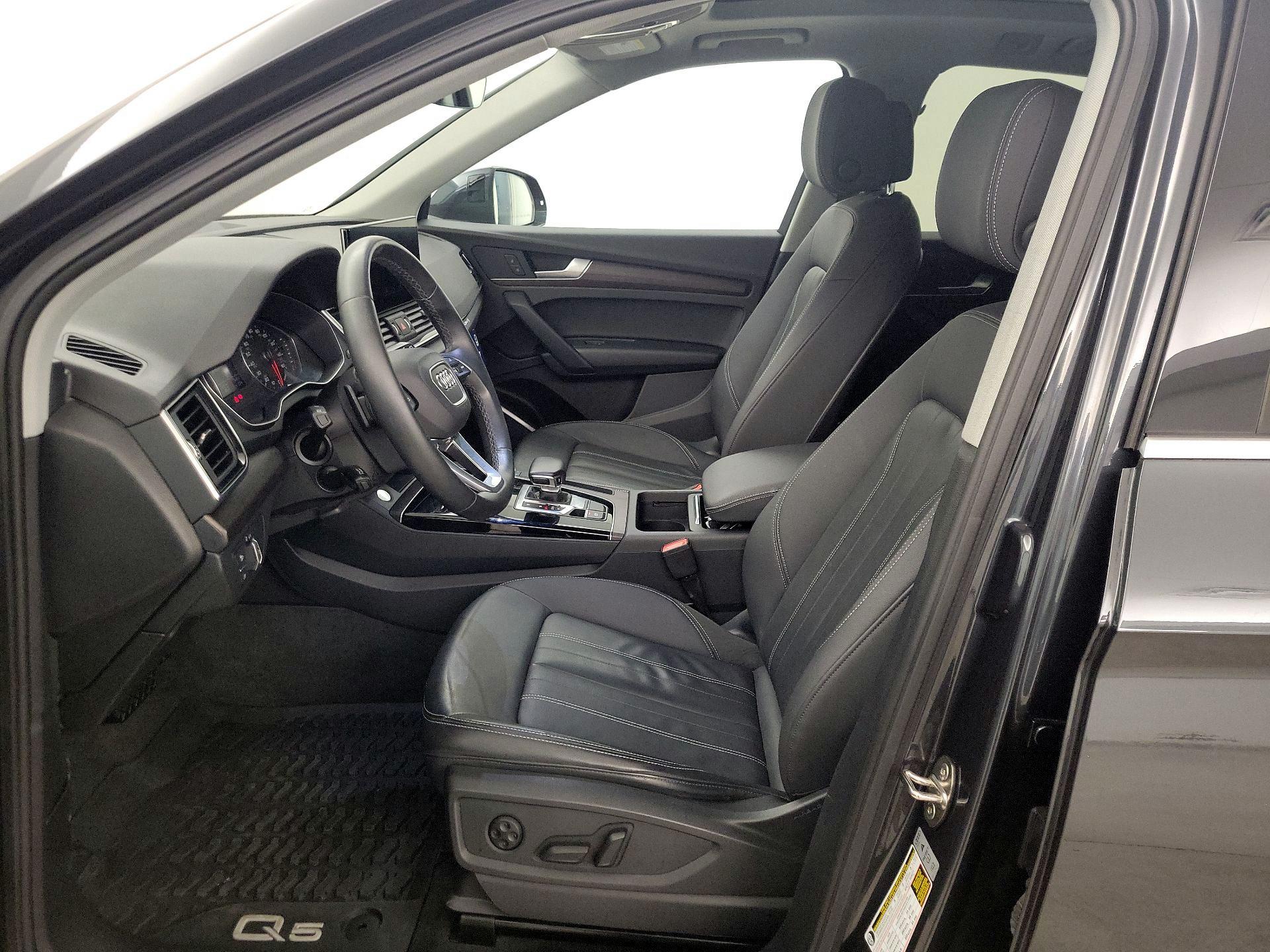 Thumbnail: 2021 Audi Q5 - 11