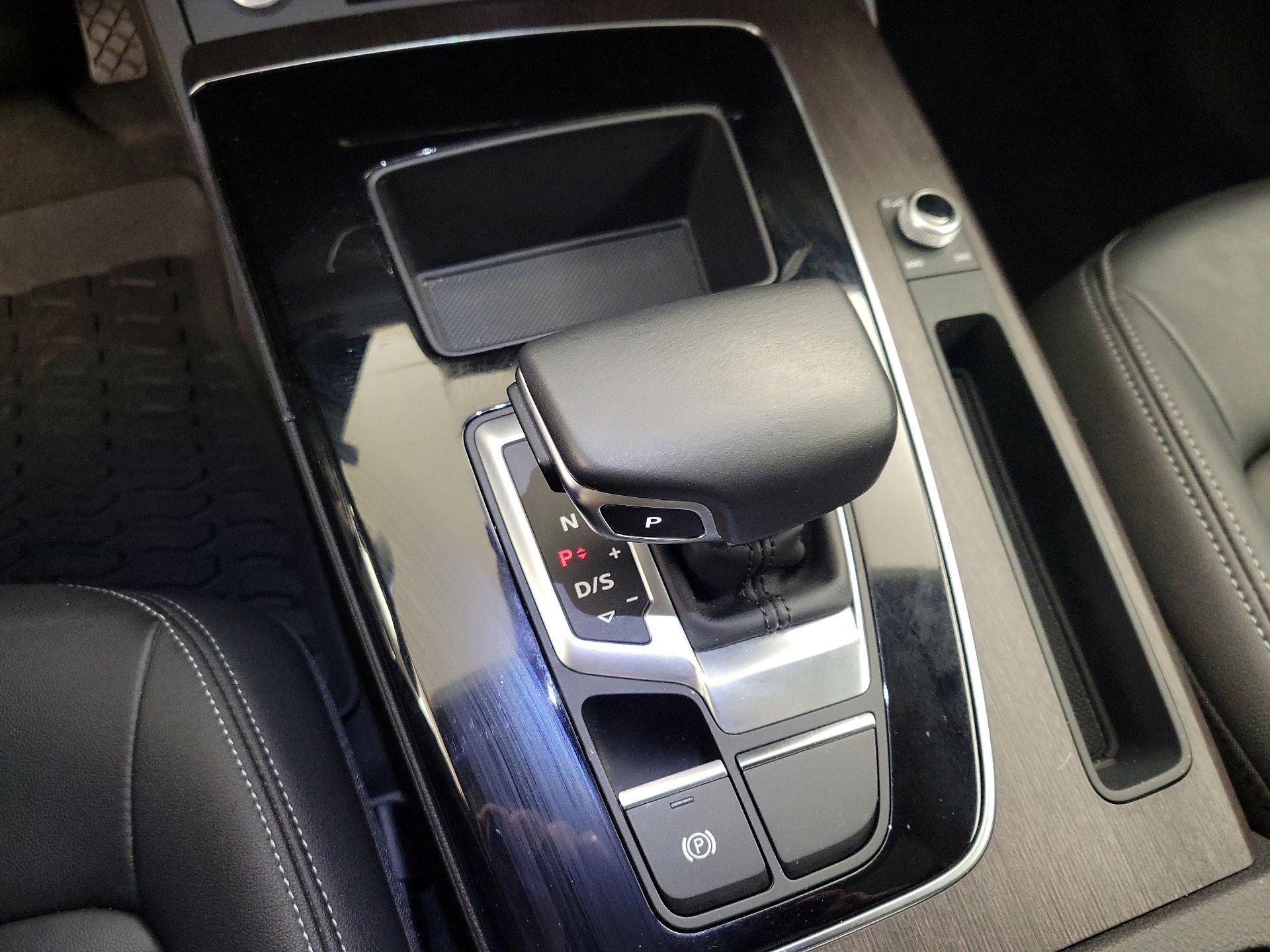 Thumbnail: 2021 Audi Q5 - 17