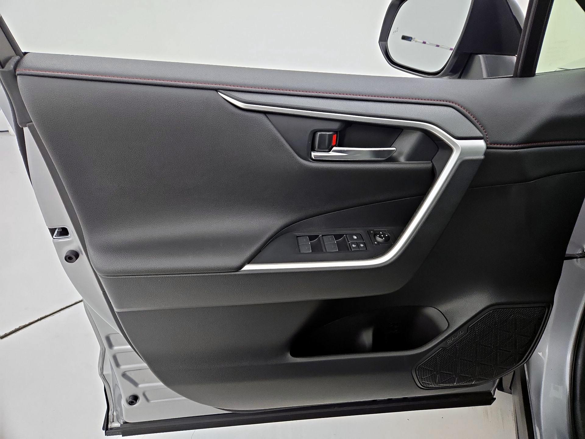 Thumbnail: 2023 Toyota RAV4 - 12