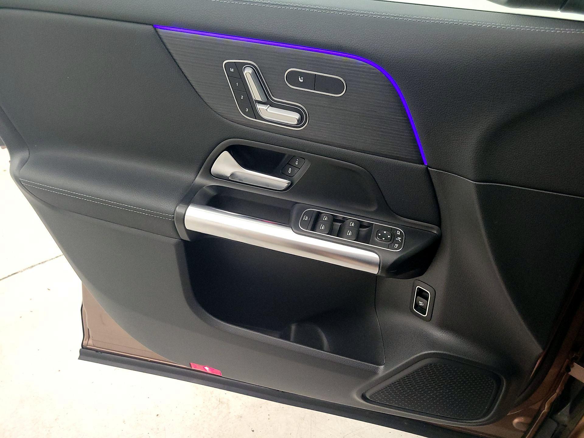 Thumbnail: 2023 Mercedes-Benz GLA - 12