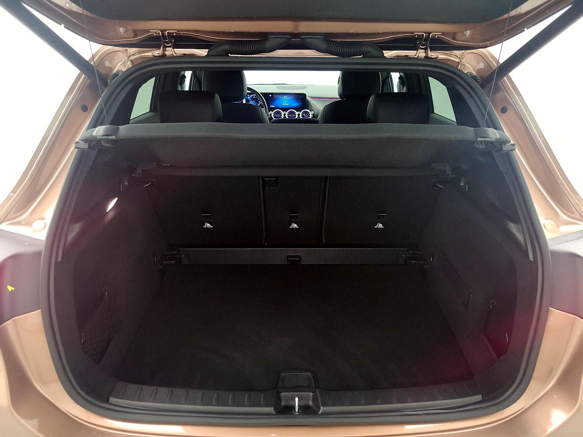 Thumbnail: 2023 Mercedes-Benz GLA - 20