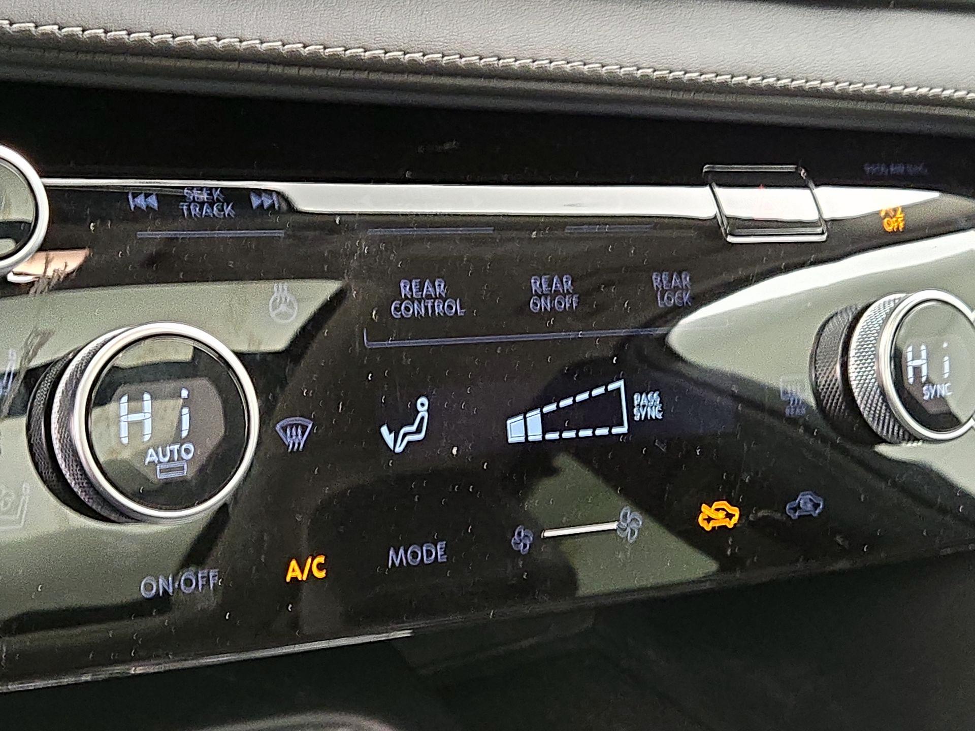 Thumbnail: 2022 INFINITI QX60 - 16