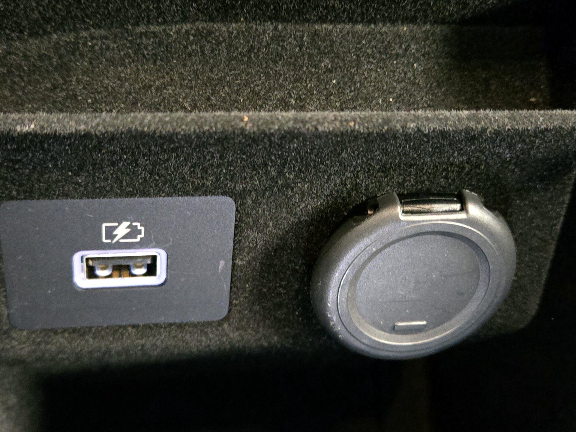 Thumbnail: 2022 INFINITI QX60 - 18