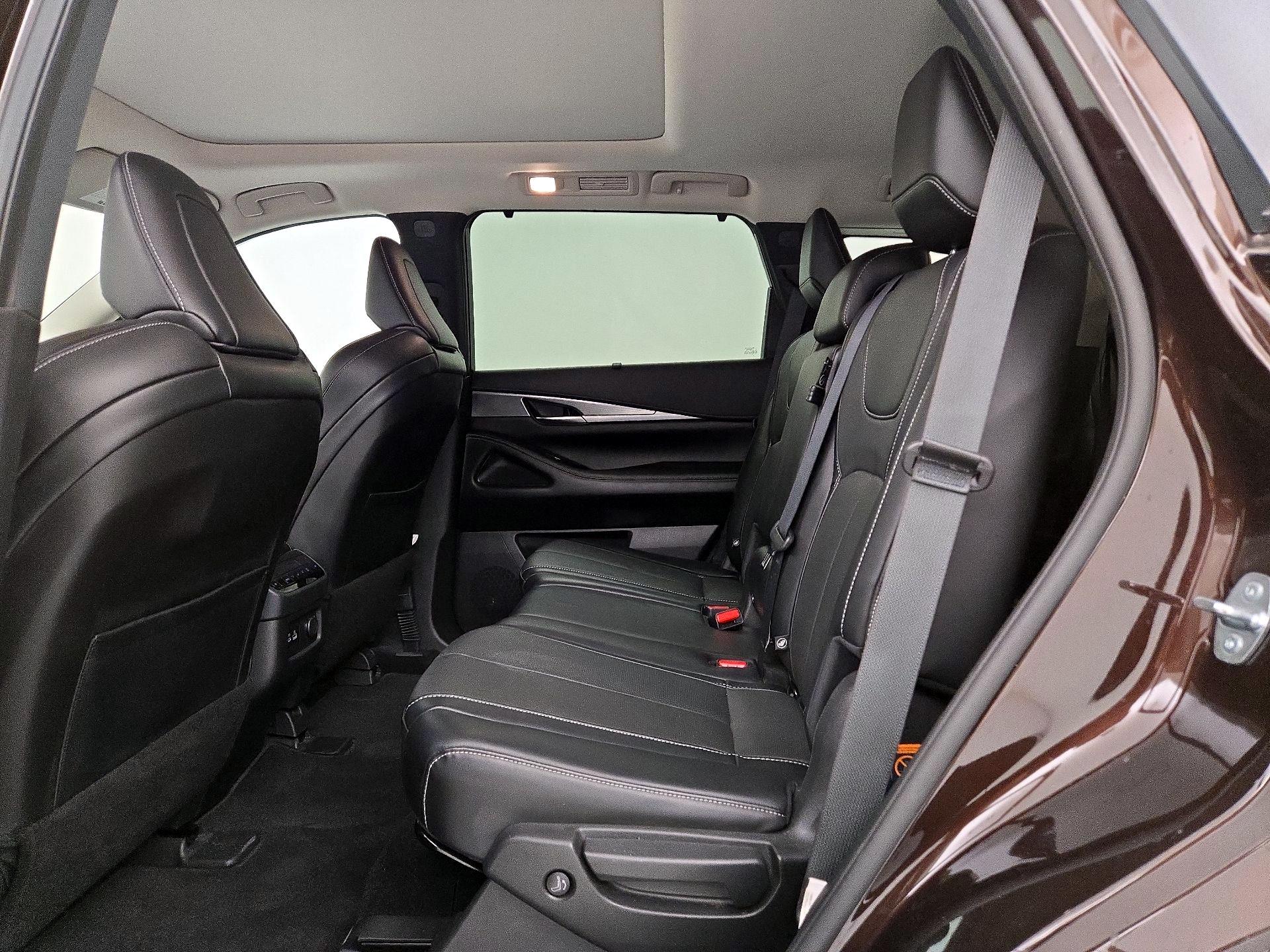 Thumbnail: 2022 INFINITI QX60 - 20