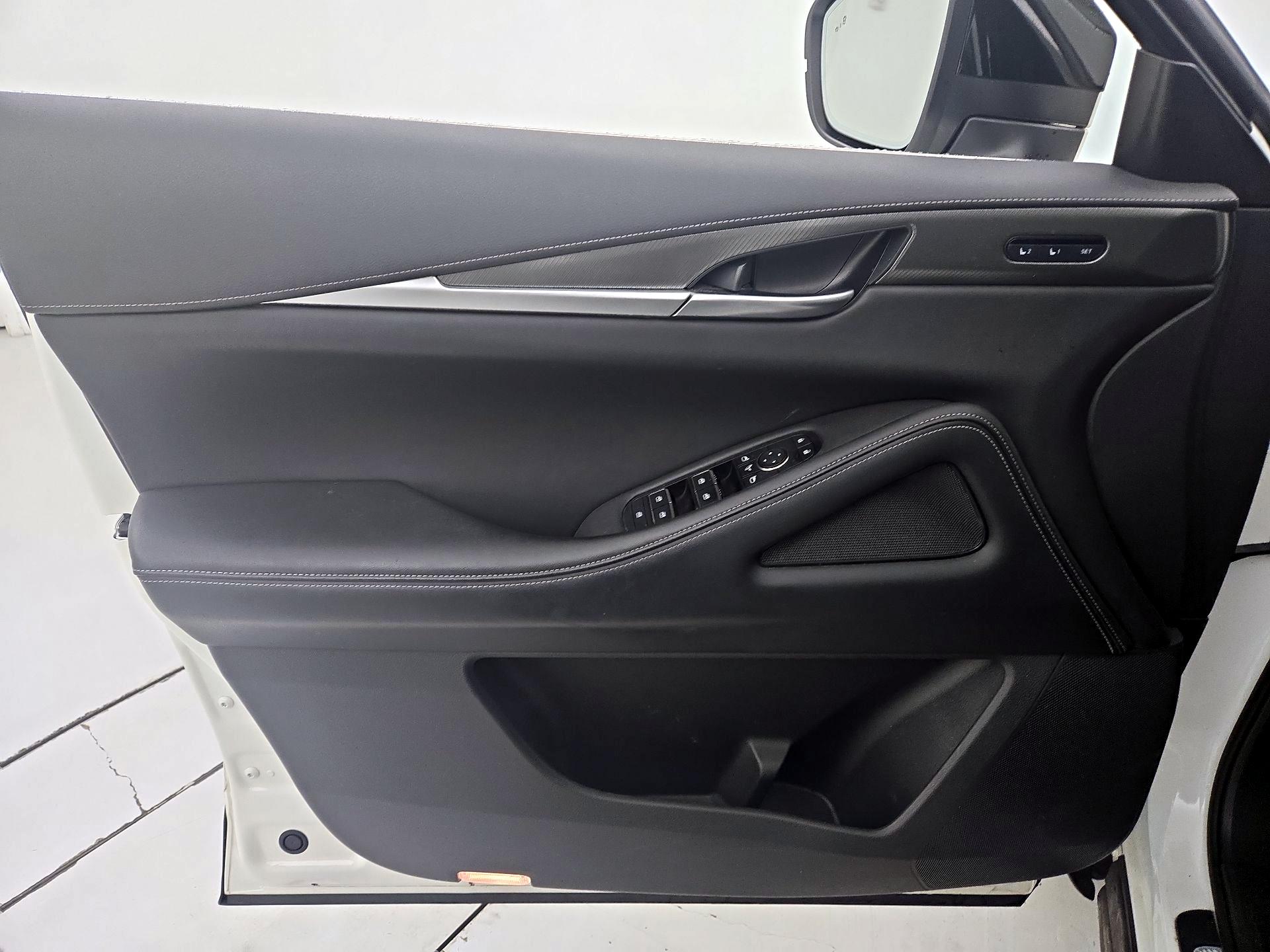 Thumbnail: 2023 INFINITI QX60 - 12