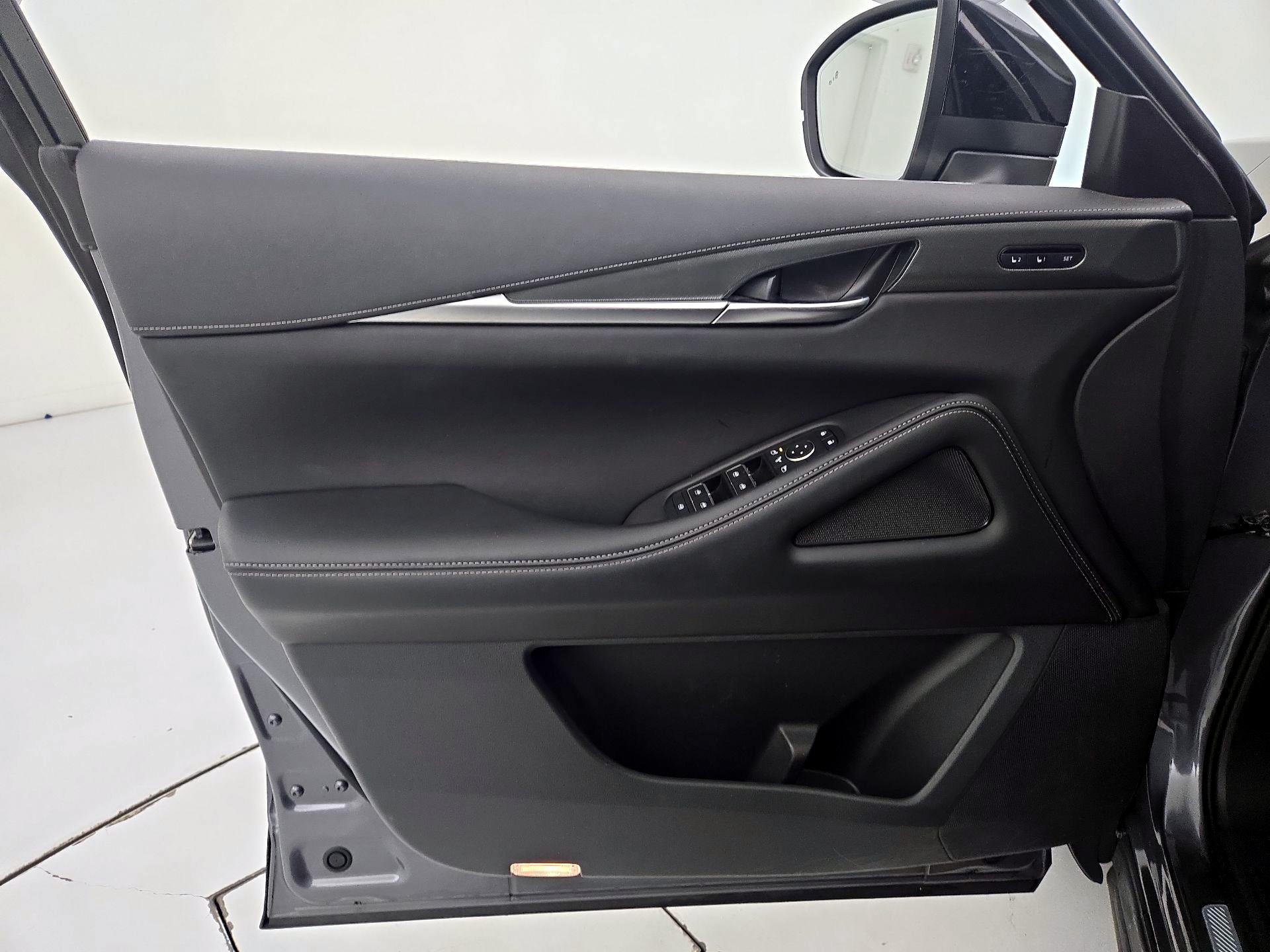 Thumbnail: 2023 INFINITI QX60 - 12