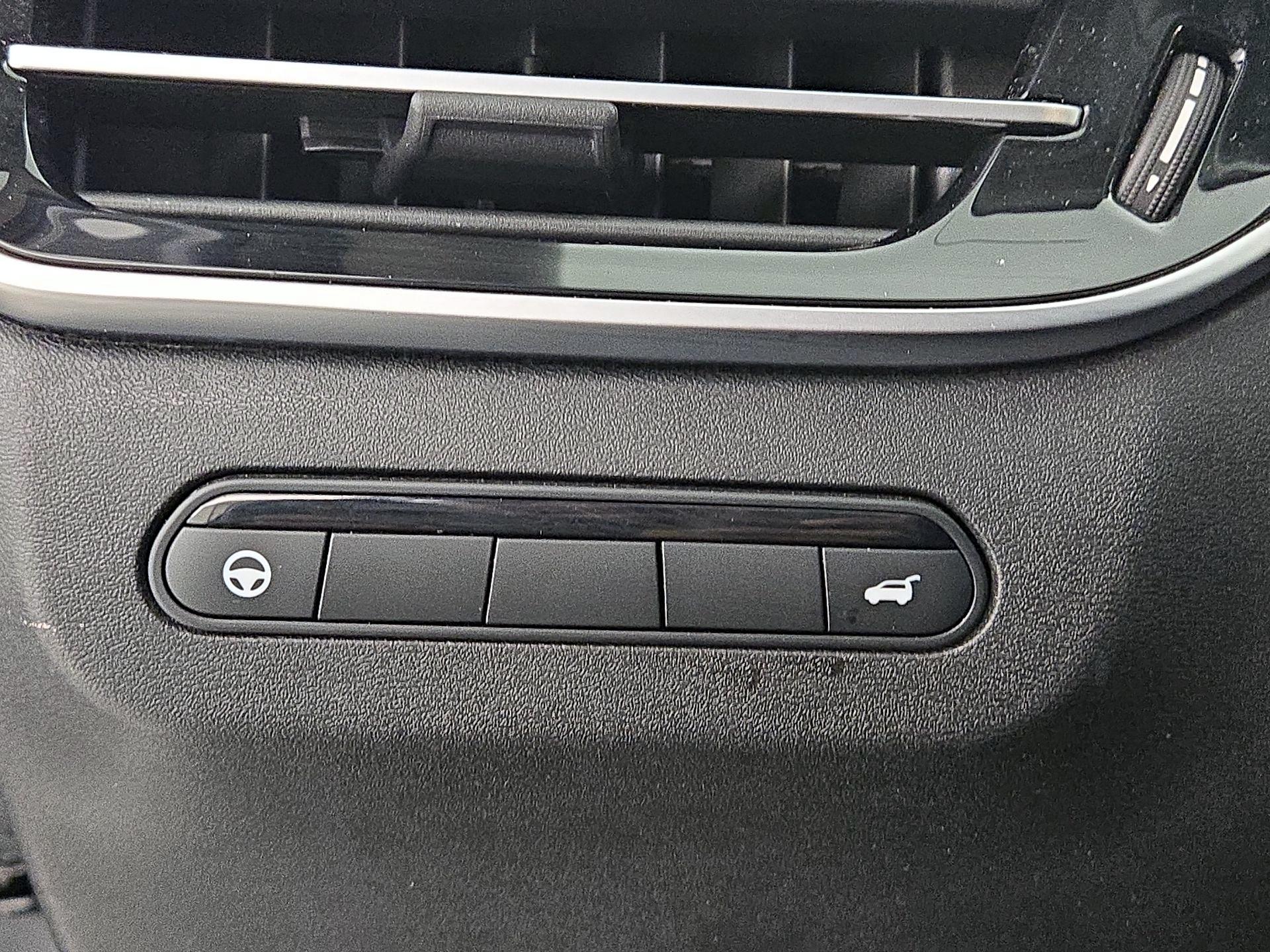 Thumbnail: 2023 INFINITI QX60 - 13