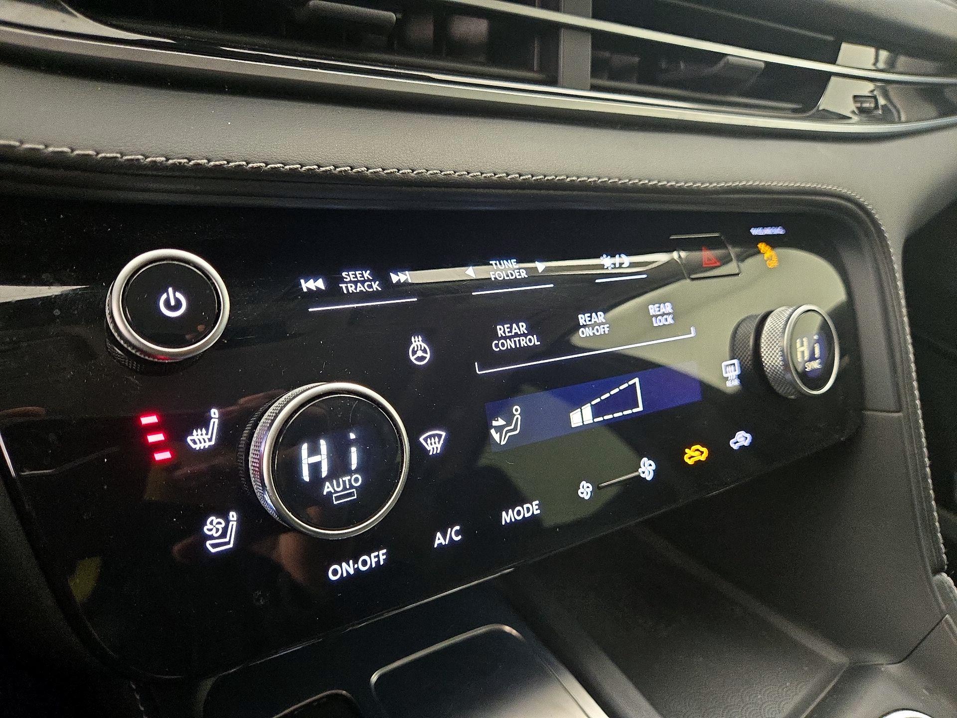 Thumbnail: 2023 INFINITI QX60 - 16