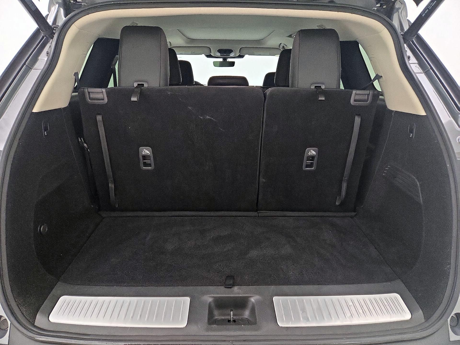 Thumbnail: 2023 INFINITI QX60 - 20