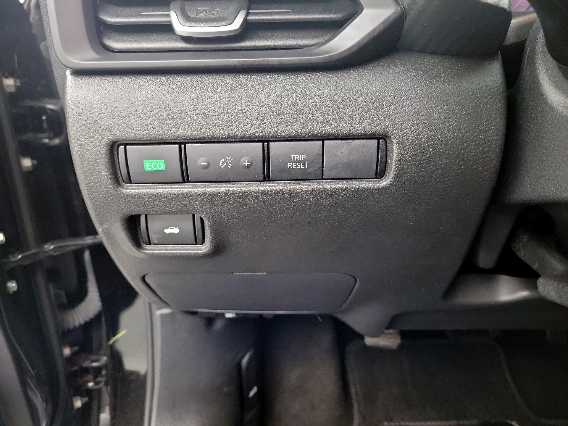 Thumbnail: 2023 Nissan Sentra - 11