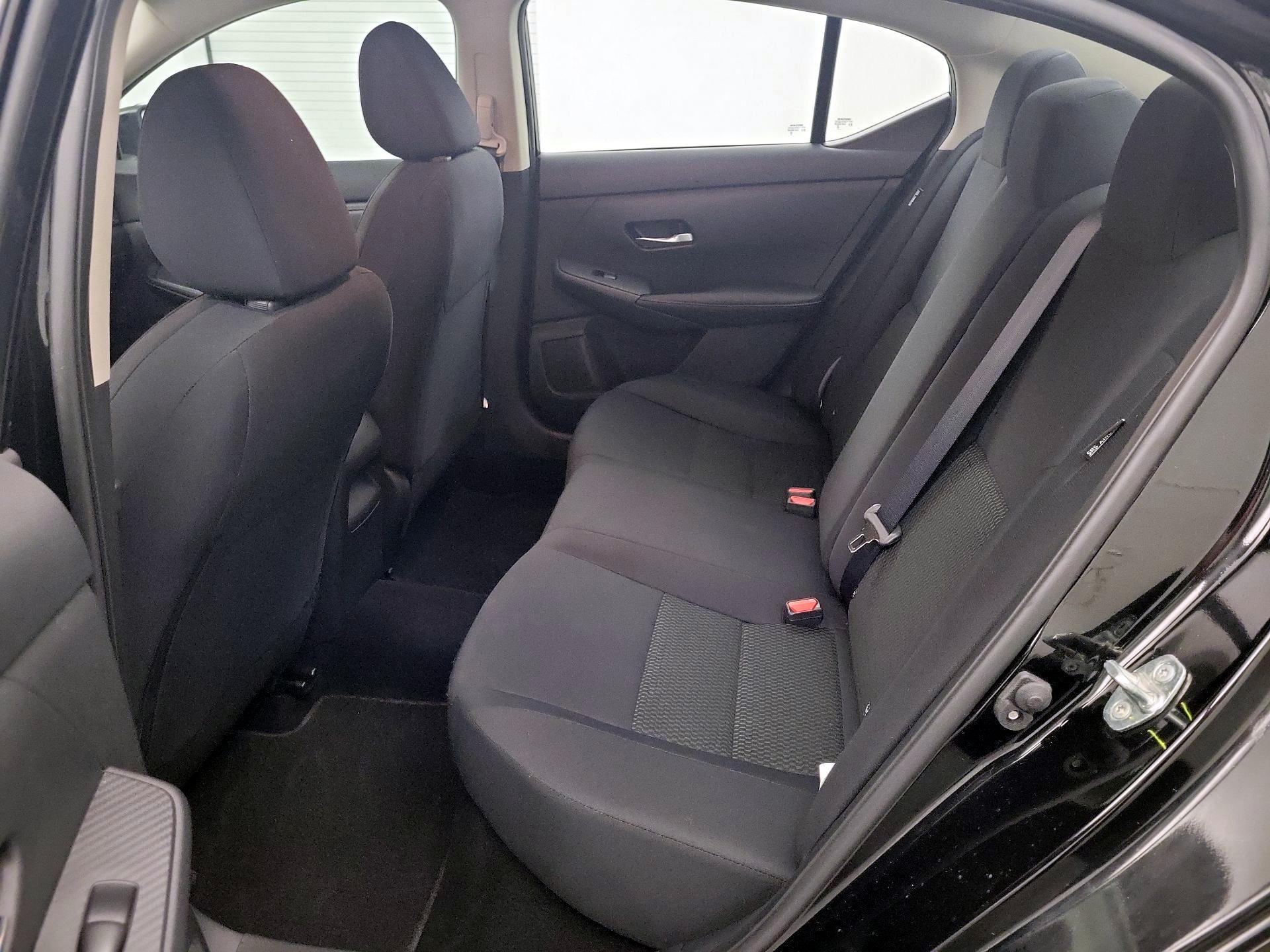 Thumbnail: 2023 Nissan Sentra - 17