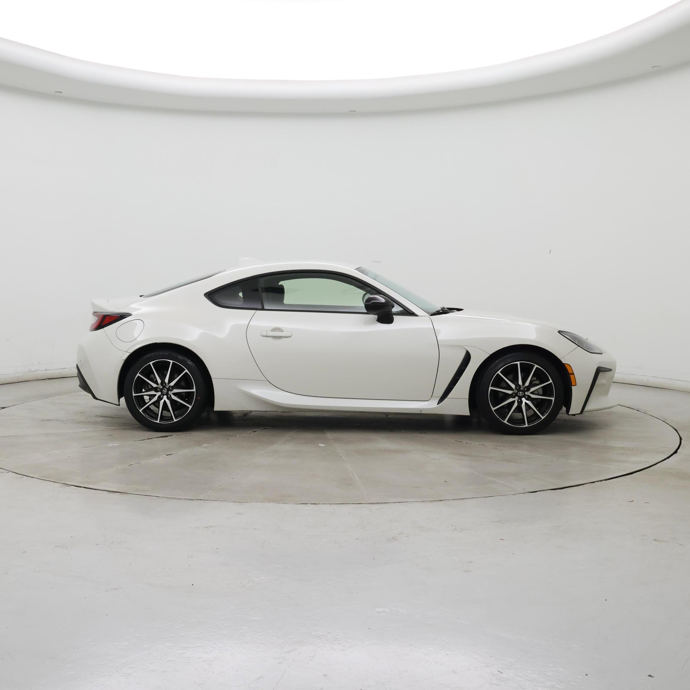 Thumbnail: 2022 Toyota GR86 - 7