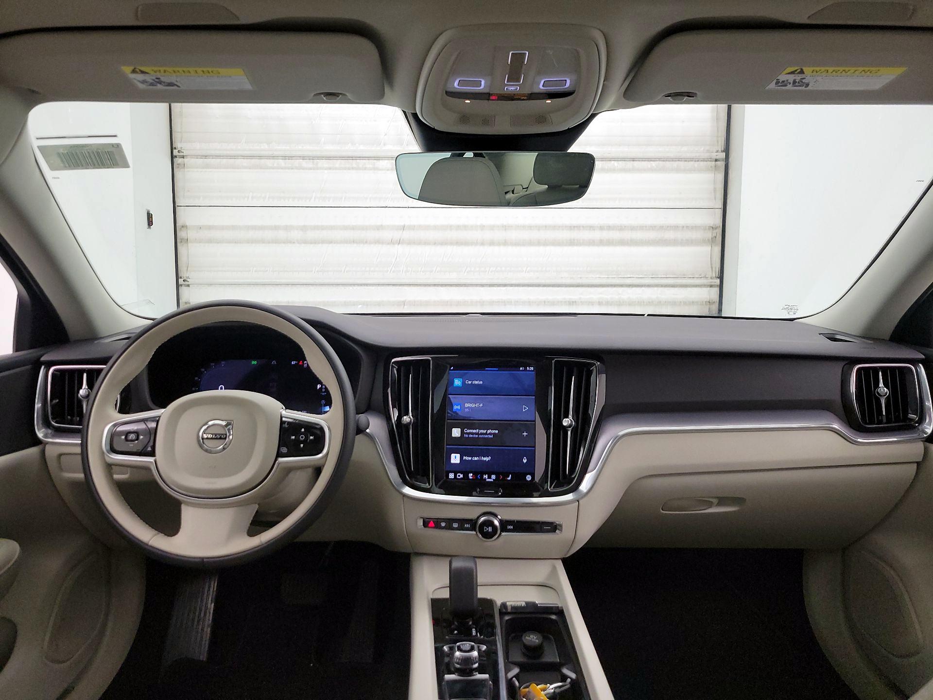 Thumbnail: 2024 Volvo S60 - 9