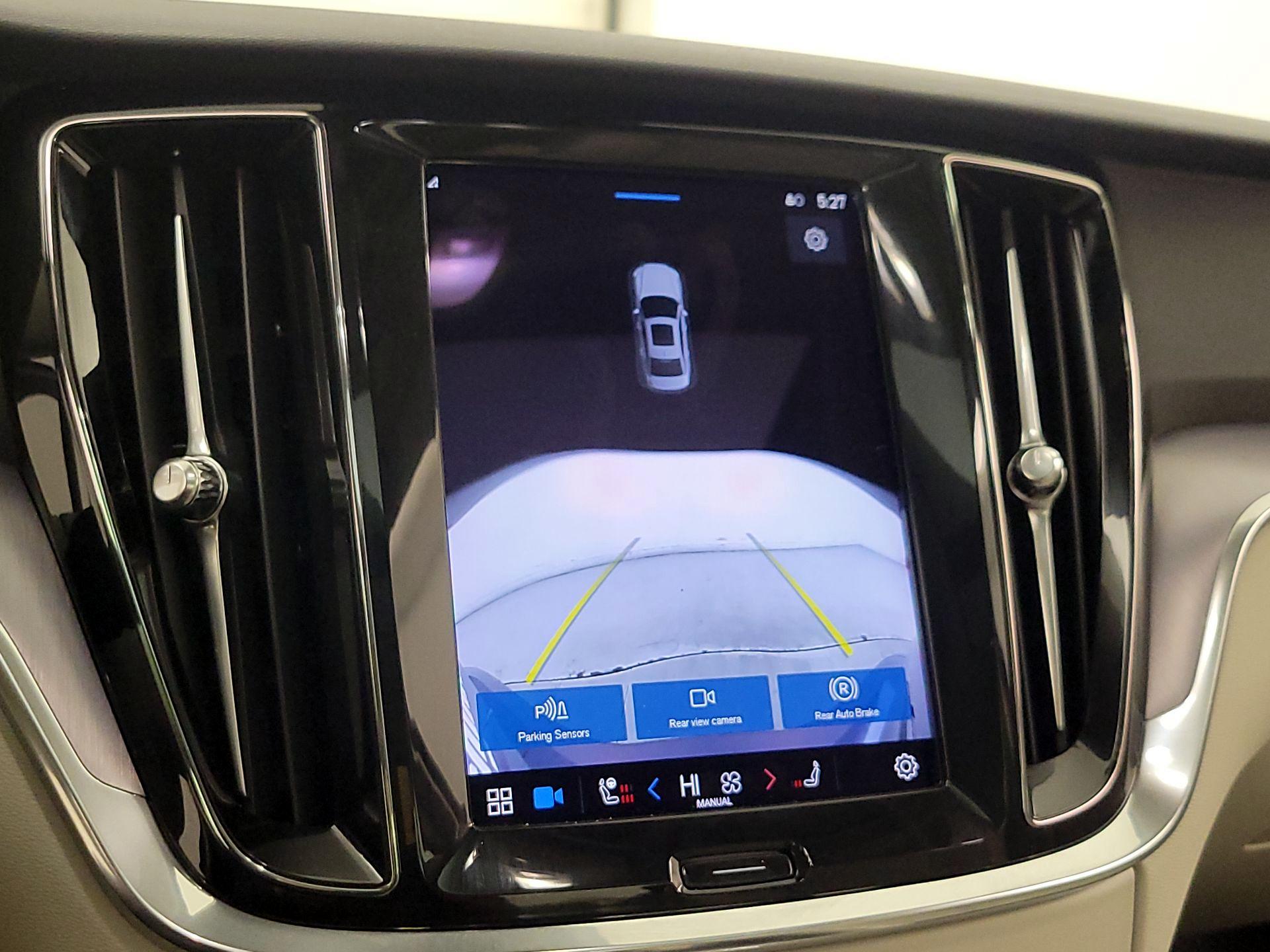 Thumbnail: 2024 Volvo S60 - 14