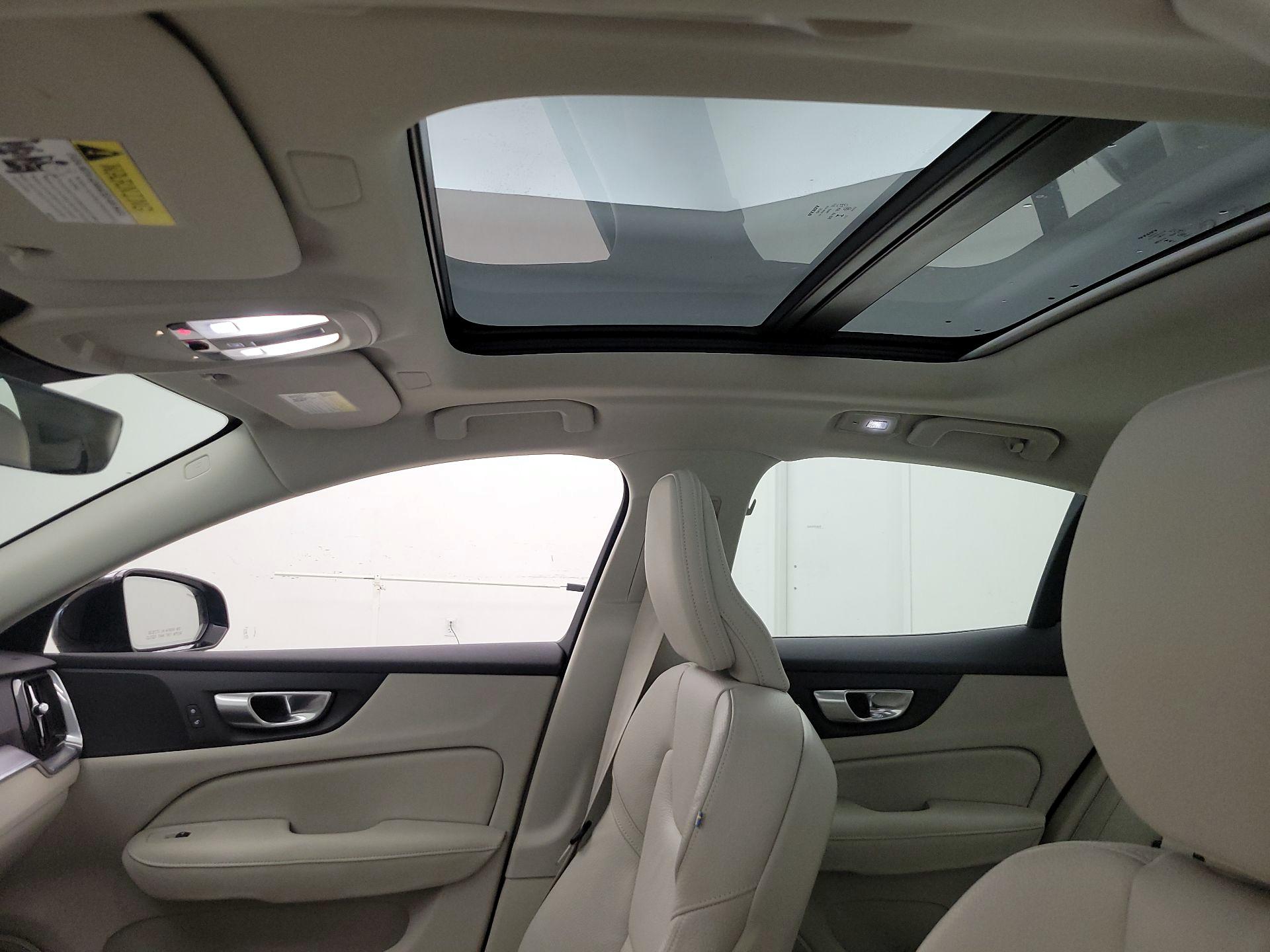 Thumbnail: 2024 Volvo S60 - 19