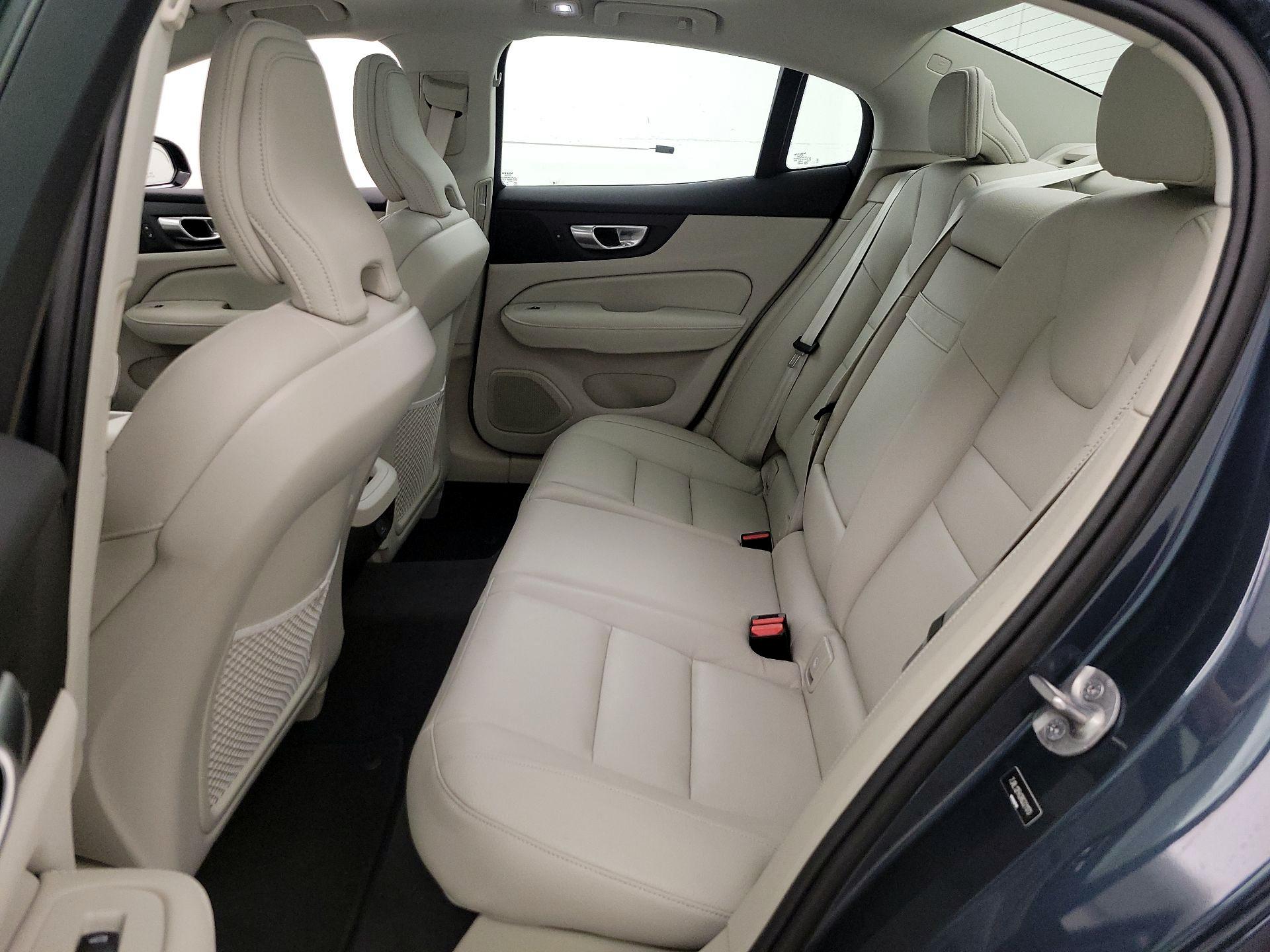 Thumbnail: 2024 Volvo S60 - 20