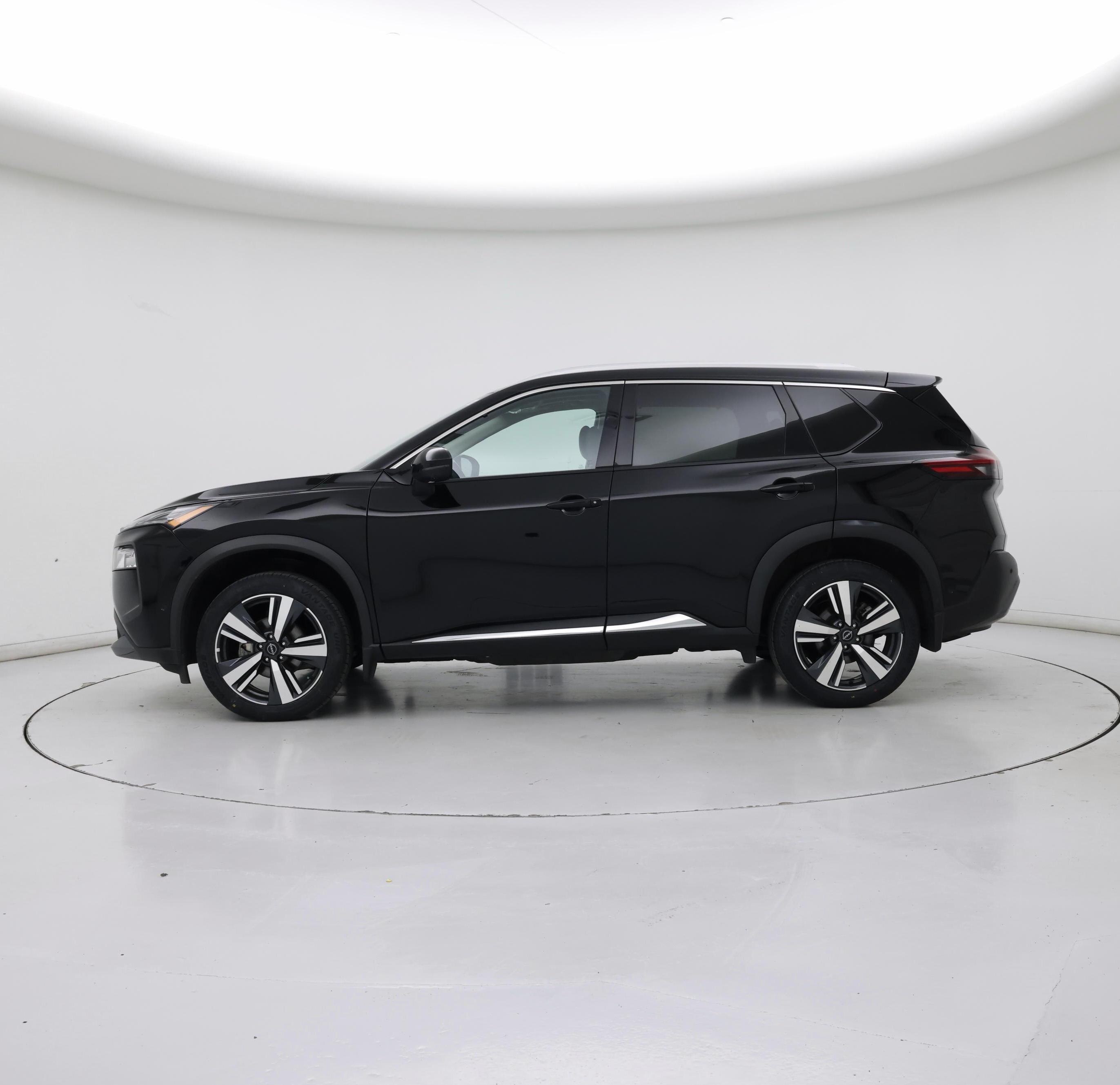 Thumbnail: 2023 Nissan Rogue - 3